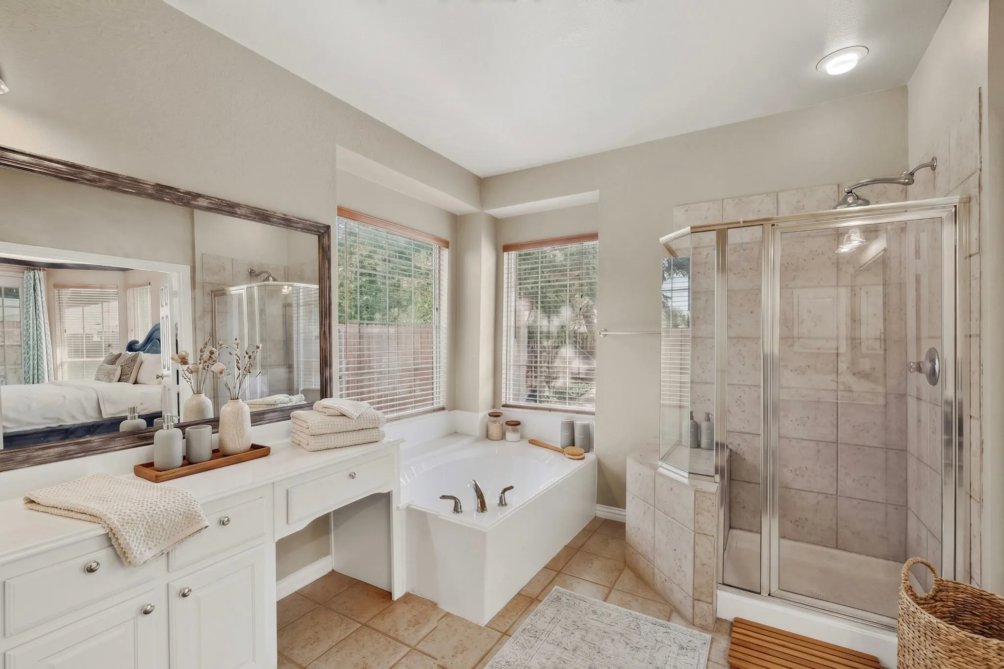 Single Family Residence For Sale in Collin County , 3832 Oxbow Creek Lane, Plano, Texas 75074, 5 Bedroom, 4 Bathroom, 2 Garage spaces, 3,251 Sqft, built in 2001, mls#21360406, Real Estate Agent in Plano, Homes For Sale in Collin county, Homes For Sale in Plano, Realtor in Plano Texas, Real Estate Brokerage Independent Realty Texas, Luminita Cordes Realtor