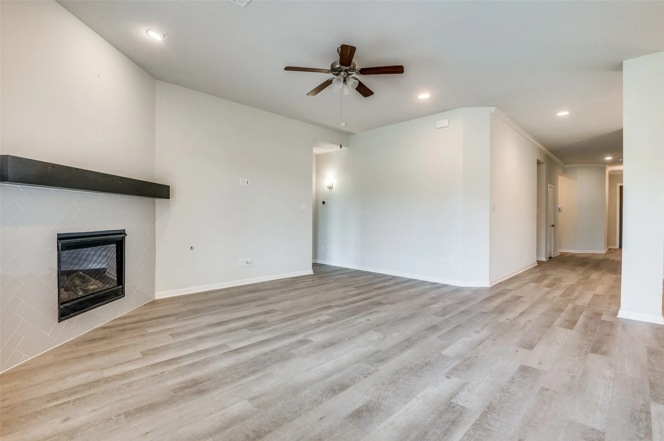 Single Family Residence For Rent in Tarrant County , 1407 Lone Eagle Way, Arlington, Texas 76005, 4 Bedroom, 3 Bathroom, 3 Garage spaces, 2,709 Sqft, built in 2019, mls#21360447, Real Estate Agent in Arlington, Homes For Rent in Tarrant county, Homes For Rent in Arlington, Realtor in Arlington Texas, Real Estate Brokerage Independent Realty Texas, Luminita Cordes Realtor