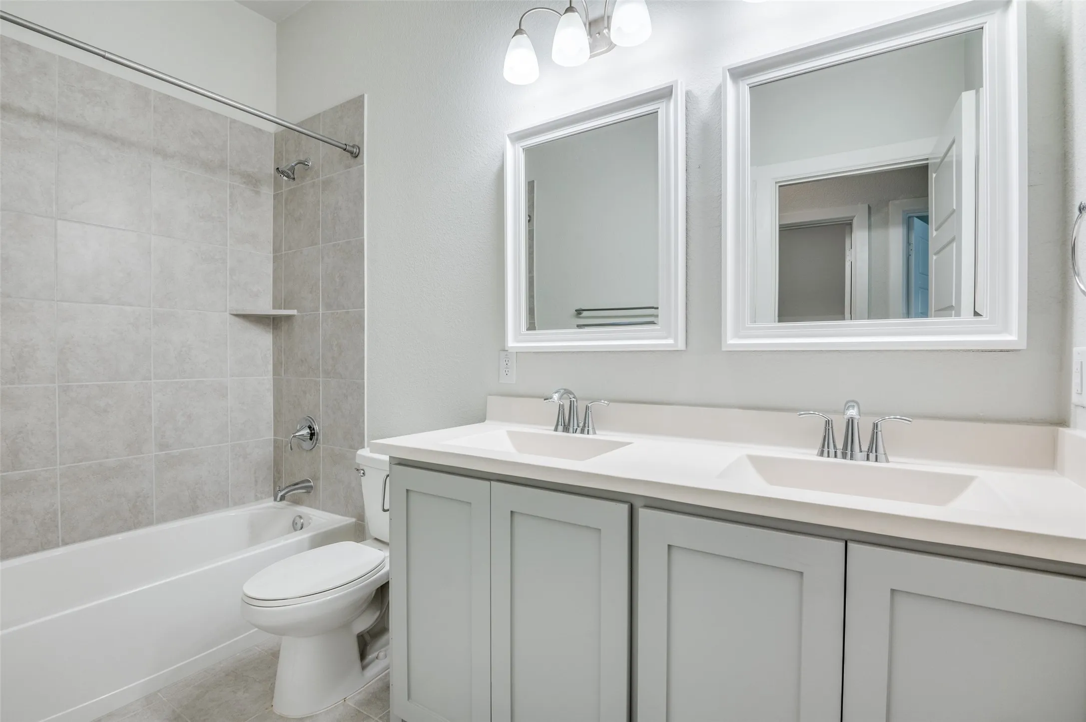 Single Family Residence For Rent in Tarrant County , 1407 Lone Eagle Way, Arlington, Texas 76005, 4 Bedroom, 3 Bathroom, 3 Garage spaces, 2,709 Sqft, built in 2019, mls#21360447, Real Estate Agent in Arlington, Homes For Rent in Tarrant county, Homes For Rent in Arlington, Realtor in Arlington Texas, Real Estate Brokerage Independent Realty Texas, Luminita Cordes Realtor