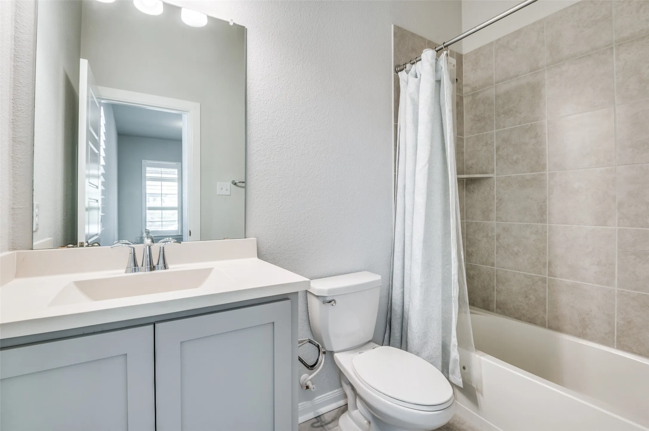 En-suite bath