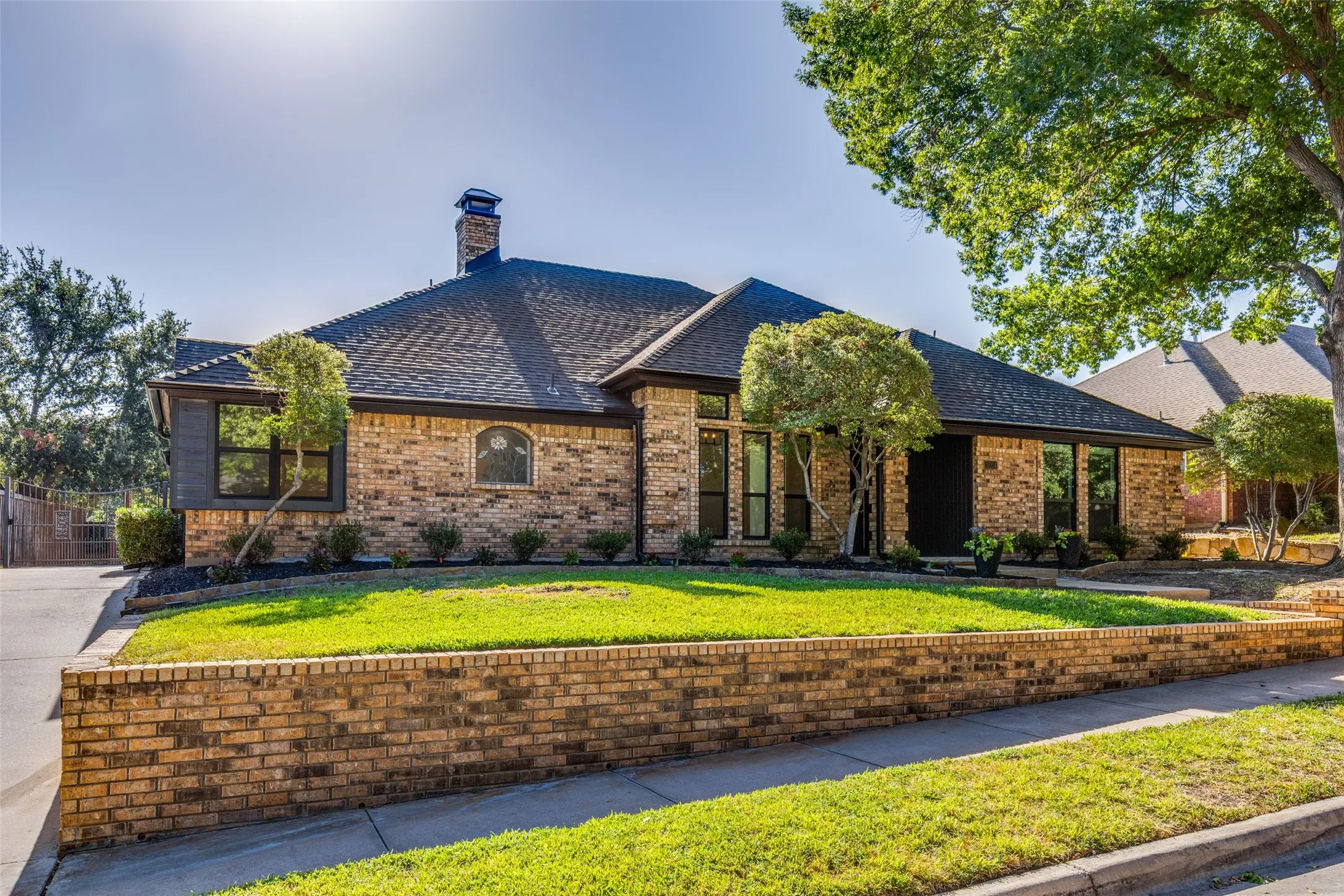3204 Channing Lane
Bedford, Texas