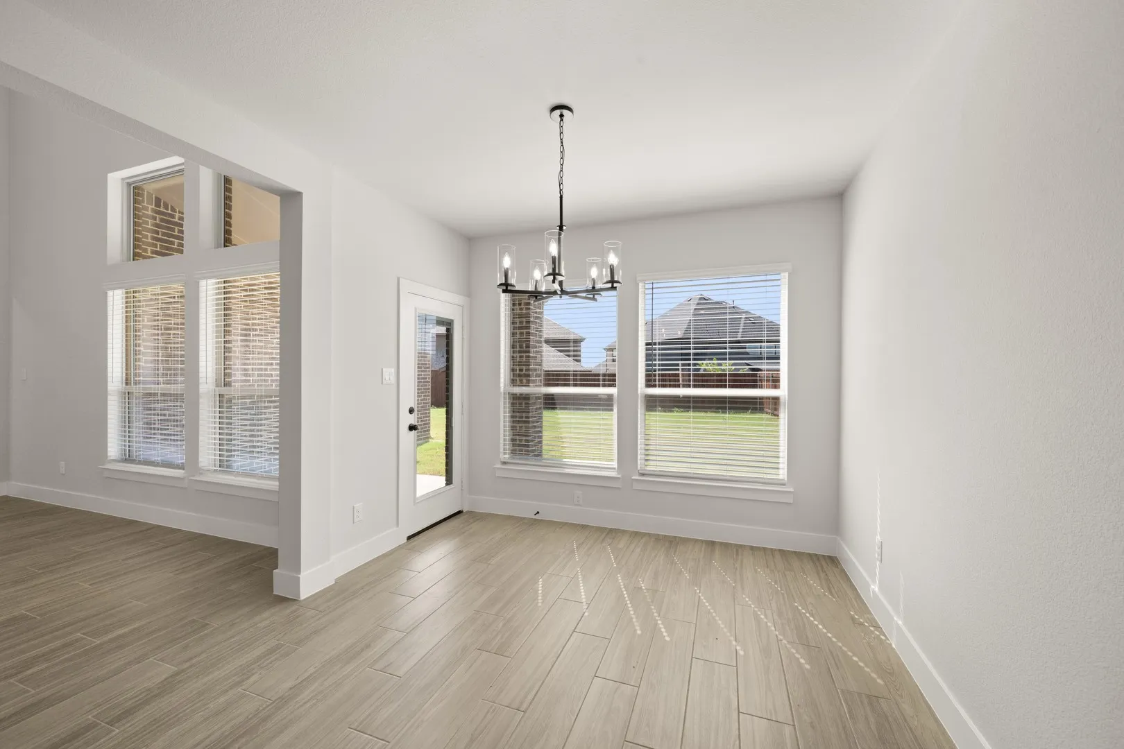 1109 Cowbird- Dining-1