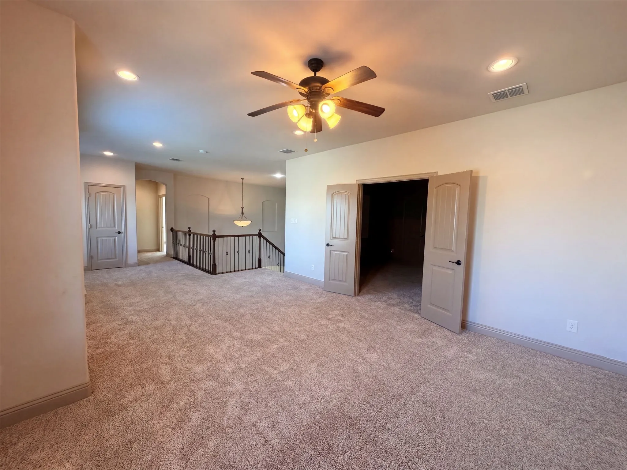 Single Family Residence For Sale in Collin County , 1502 Northwood Drive, Wylie, Texas 75098, 5 Bedroom, 4 Bathroom, 3 Garage spaces, 3,892 Sqft, built in 2014, mls#21360462, Real Estate Agent in Wylie, Homes For Sale in Collin county, Homes For Sale in Wylie, Realtor in Wylie Texas, Real Estate Brokerage Independent Realty Texas, Luminita Cordes Realtor