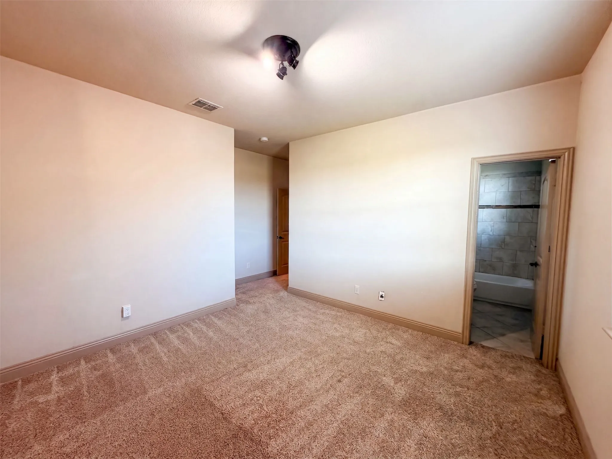 Single Family Residence For Sale in Collin County , 1502 Northwood Drive, Wylie, Texas 75098, 5 Bedroom, 4 Bathroom, 3 Garage spaces, 3,892 Sqft, built in 2014, mls#21360462, Real Estate Agent in Wylie, Homes For Sale in Collin county, Homes For Sale in Wylie, Realtor in Wylie Texas, Real Estate Brokerage Independent Realty Texas, Luminita Cordes Realtor