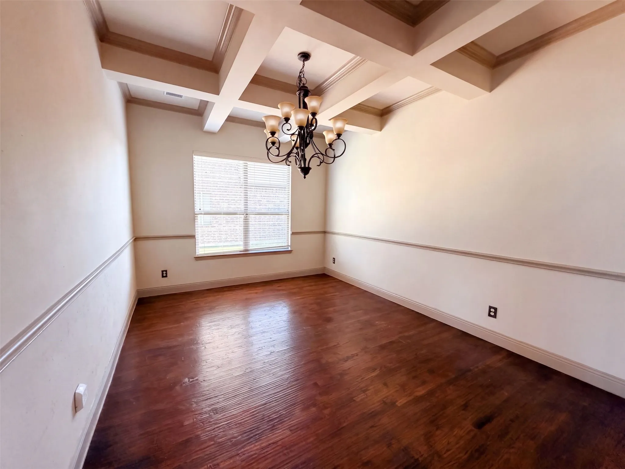 Single Family Residence For Sale in Collin County , 1502 Northwood Drive, Wylie, Texas 75098, 5 Bedroom, 4 Bathroom, 3 Garage spaces, 3,892 Sqft, built in 2014, mls#21360462, Real Estate Agent in Wylie, Homes For Sale in Collin county, Homes For Sale in Wylie, Realtor in Wylie Texas, Real Estate Brokerage Independent Realty Texas, Luminita Cordes Realtor