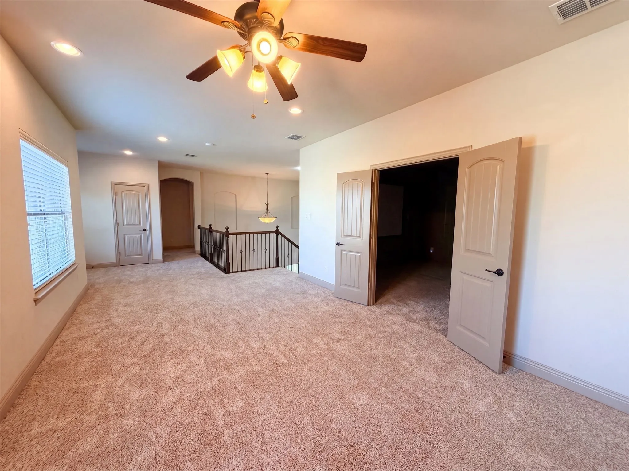 Single Family Residence For Sale in Collin County , 1502 Northwood Drive, Wylie, Texas 75098, 5 Bedroom, 4 Bathroom, 3 Garage spaces, 3,892 Sqft, built in 2014, mls#21360462, Real Estate Agent in Wylie, Homes For Sale in Collin county, Homes For Sale in Wylie, Realtor in Wylie Texas, Real Estate Brokerage Independent Realty Texas, Luminita Cordes Realtor