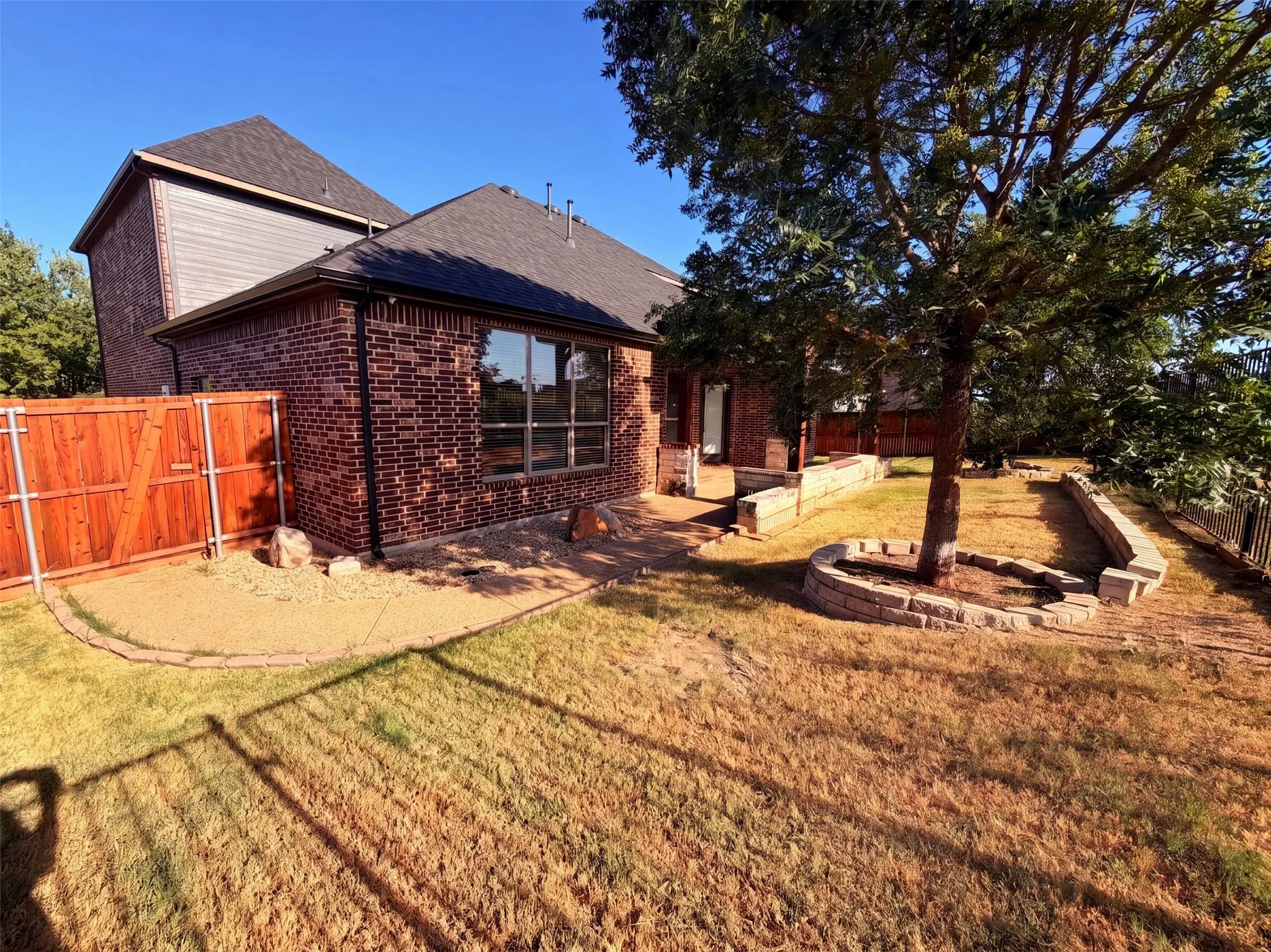 Single Family Residence For Sale in Collin County , 1502 Northwood Drive, Wylie, Texas 75098, 5 Bedroom, 4 Bathroom, 3 Garage spaces, 3,892 Sqft, built in 2014, mls#21360462, Real Estate Agent in Wylie, Homes For Sale in Collin county, Homes For Sale in Wylie, Realtor in Wylie Texas, Real Estate Brokerage Independent Realty Texas, Luminita Cordes Realtor