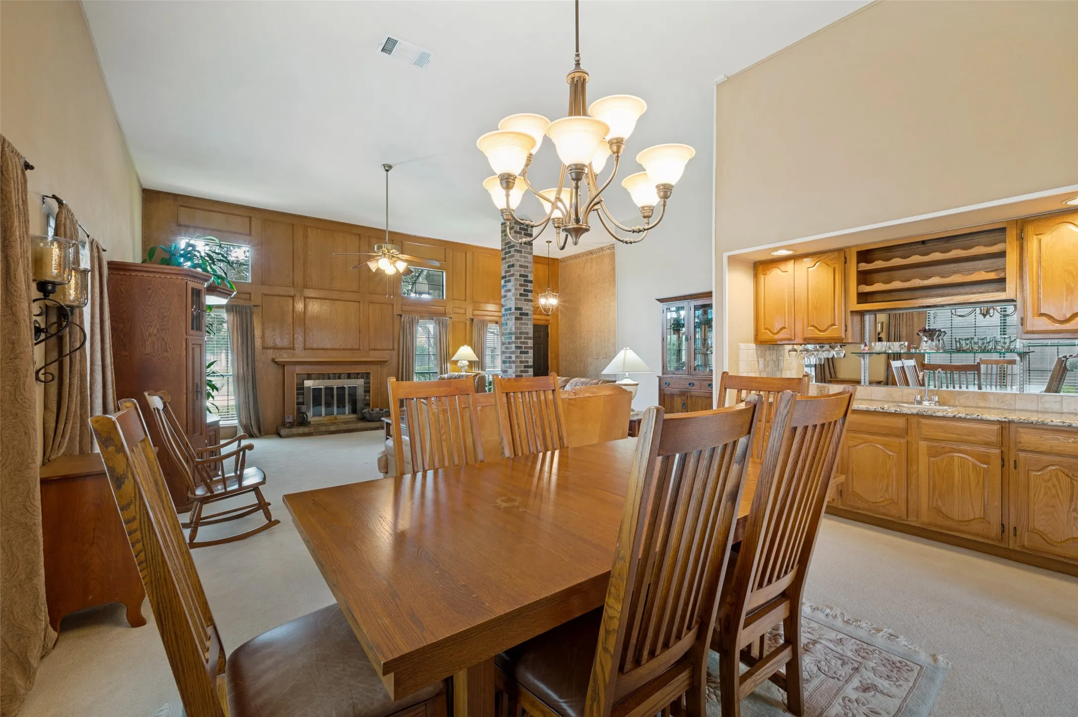 Single Family Residence For Sale in Dallas County , 206 Carolina Court, Coppell, Texas 75019, 3 Bedroom, 2 Bathroom, 2 Garage spaces, 2,041 Sqft, built in 1985, mls#21358150, Real Estate Agent in Coppell, Homes For Sale in Dallas county, Homes For Sale in Coppell, Realtor in Coppell Texas, Real Estate Brokerage Independent Realty Texas, Luminita Cordes Realtor