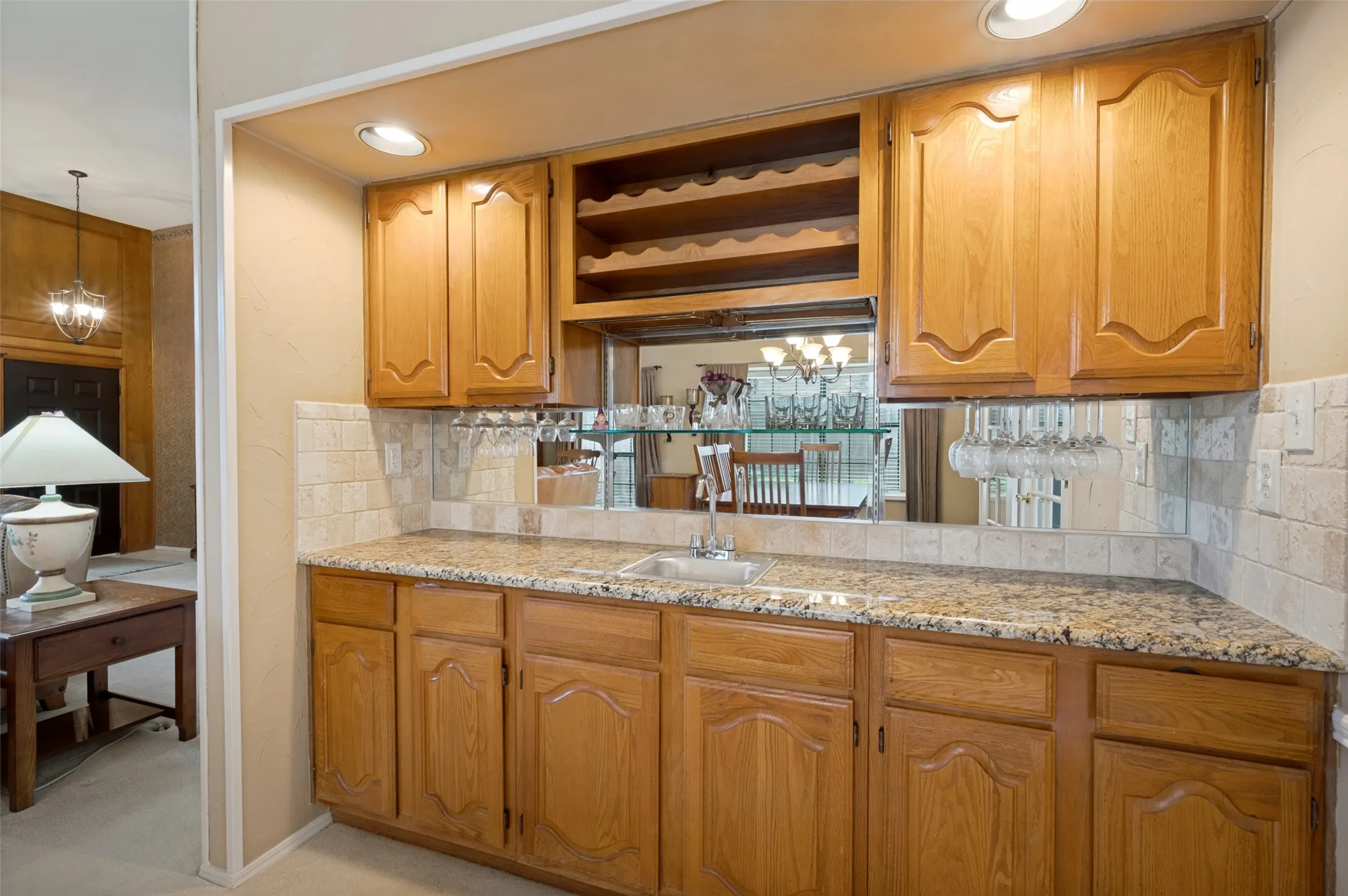 Single Family Residence For Sale in Dallas County , 206 Carolina Court, Coppell, Texas 75019, 3 Bedroom, 2 Bathroom, 2 Garage spaces, 2,041 Sqft, built in 1985, mls#21358150, Real Estate Agent in Coppell, Homes For Sale in Dallas county, Homes For Sale in Coppell, Realtor in Coppell Texas, Real Estate Brokerage Independent Realty Texas, Luminita Cordes Realtor