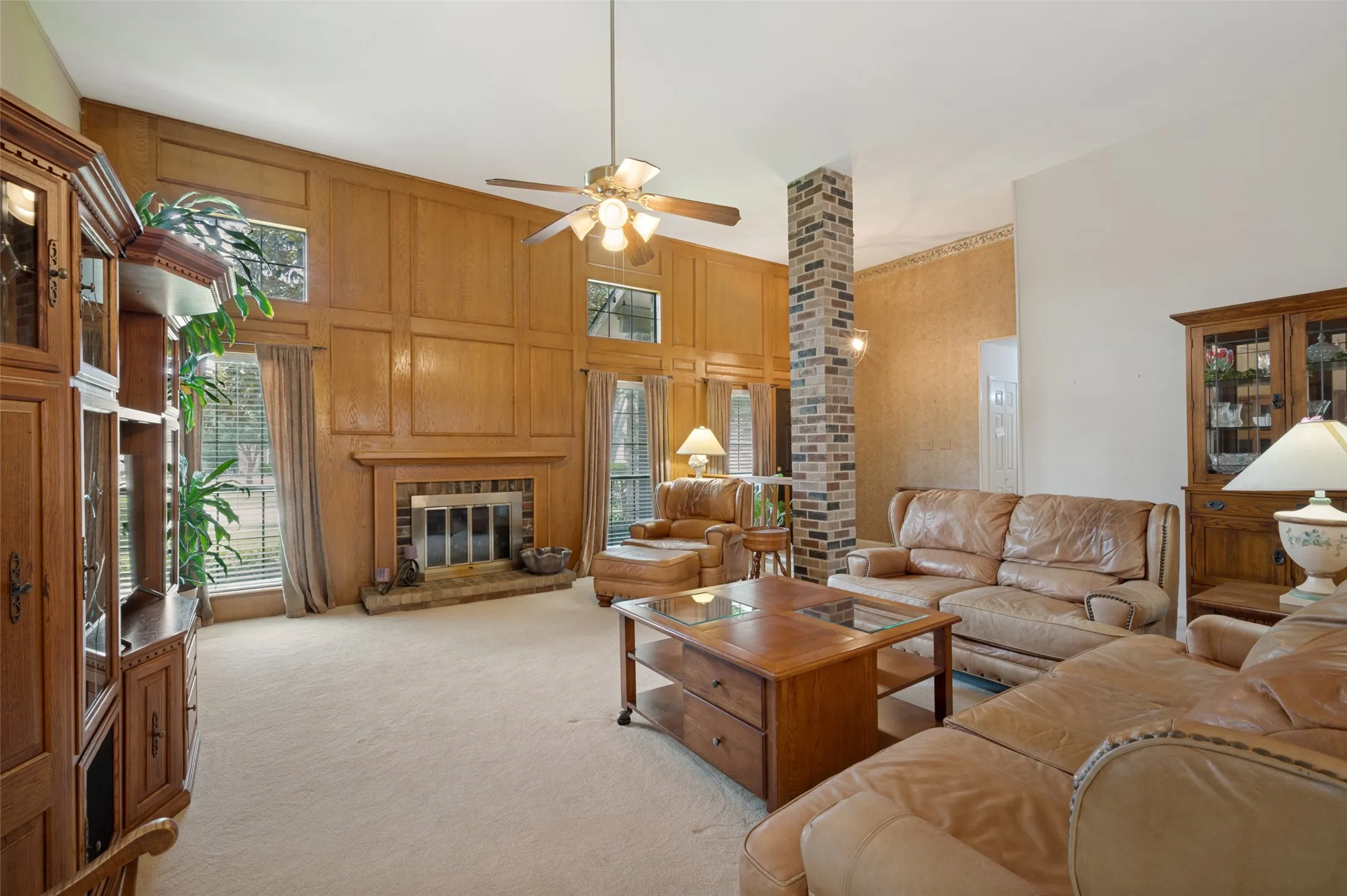 Single Family Residence For Sale in Dallas County , 206 Carolina Court, Coppell, Texas 75019, 3 Bedroom, 2 Bathroom, 2 Garage spaces, 2,041 Sqft, built in 1985, mls#21358150, Real Estate Agent in Coppell, Homes For Sale in Dallas county, Homes For Sale in Coppell, Realtor in Coppell Texas, Real Estate Brokerage Independent Realty Texas, Luminita Cordes Realtor