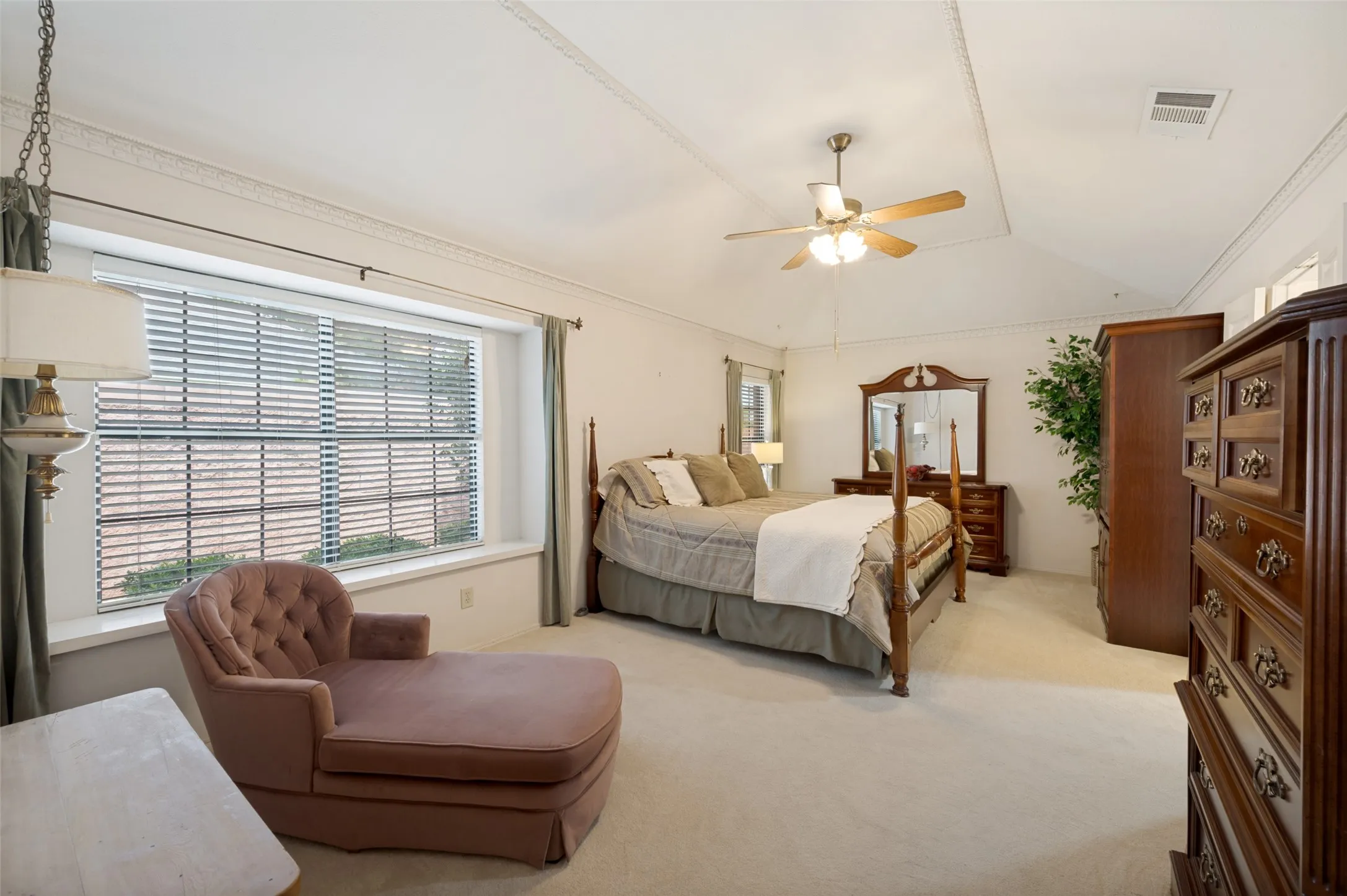 Single Family Residence For Sale in Dallas County , 206 Carolina Court, Coppell, Texas 75019, 3 Bedroom, 2 Bathroom, 2 Garage spaces, 2,041 Sqft, built in 1985, mls#21358150, Real Estate Agent in Coppell, Homes For Sale in Dallas county, Homes For Sale in Coppell, Realtor in Coppell Texas, Real Estate Brokerage Independent Realty Texas, Luminita Cordes Realtor