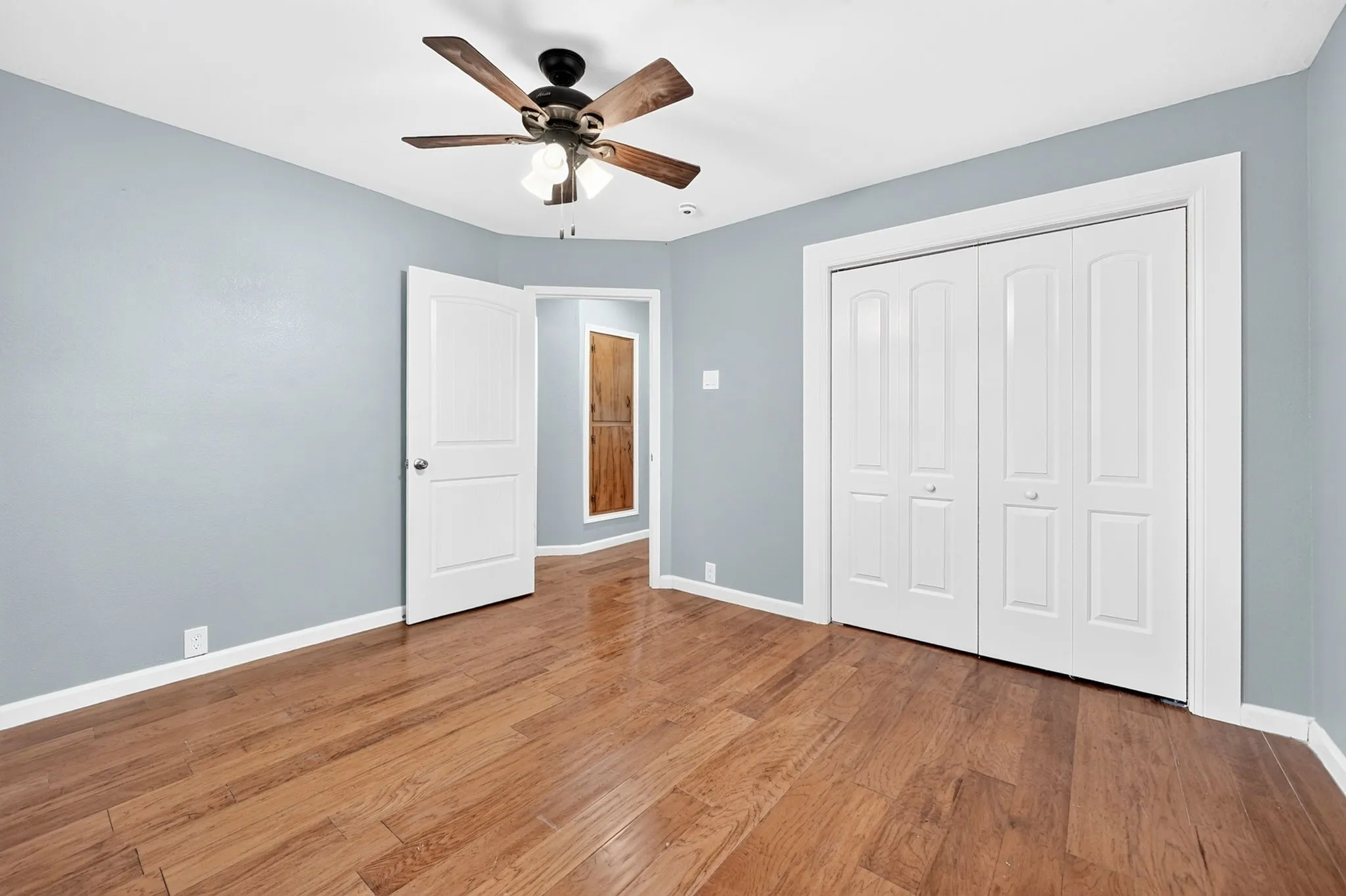 Single Family Residence For Sale in Hunt County , 2601 Crestridge, Caddo Mills, Texas 75135, 2 Bedroom, 1 Bathroom, Garage spaces, 972 Sqft, built in 1980, mls#21360463, Real Estate Agent in Caddo Mills, Homes For Sale in Hunt county, Homes For Sale in Caddo Mills, Realtor in Caddo Mills Texas, Real Estate Brokerage Independent Realty Texas, Luminita Cordes Realtor