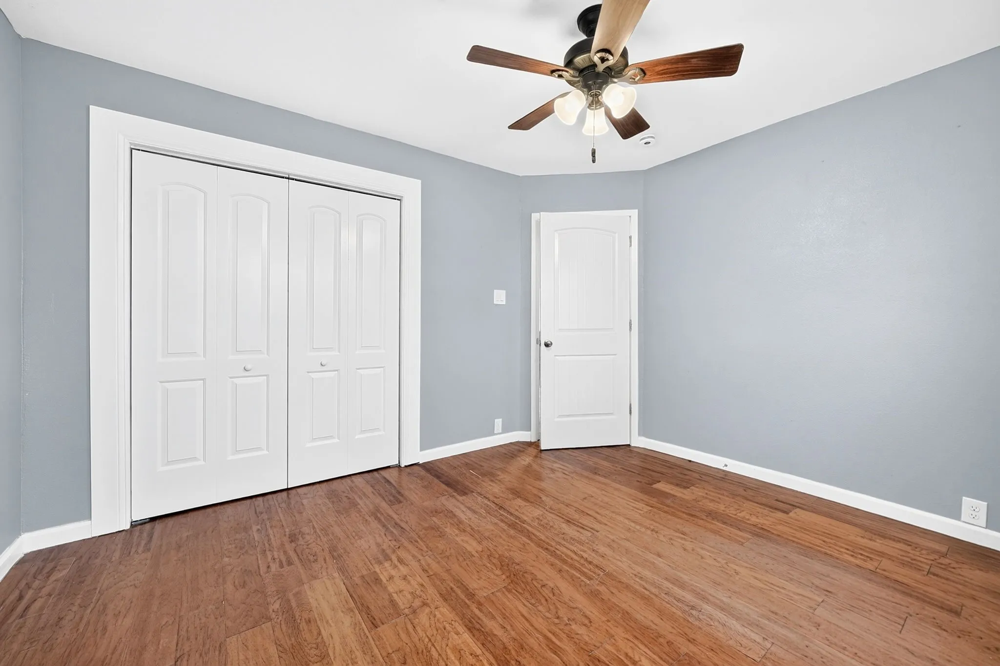 Single Family Residence For Sale in Hunt County , 2601 Crestridge, Caddo Mills, Texas 75135, 2 Bedroom, 1 Bathroom, Garage spaces, 972 Sqft, built in 1980, mls#21360463, Real Estate Agent in Caddo Mills, Homes For Sale in Hunt county, Homes For Sale in Caddo Mills, Realtor in Caddo Mills Texas, Real Estate Brokerage Independent Realty Texas, Luminita Cordes Realtor