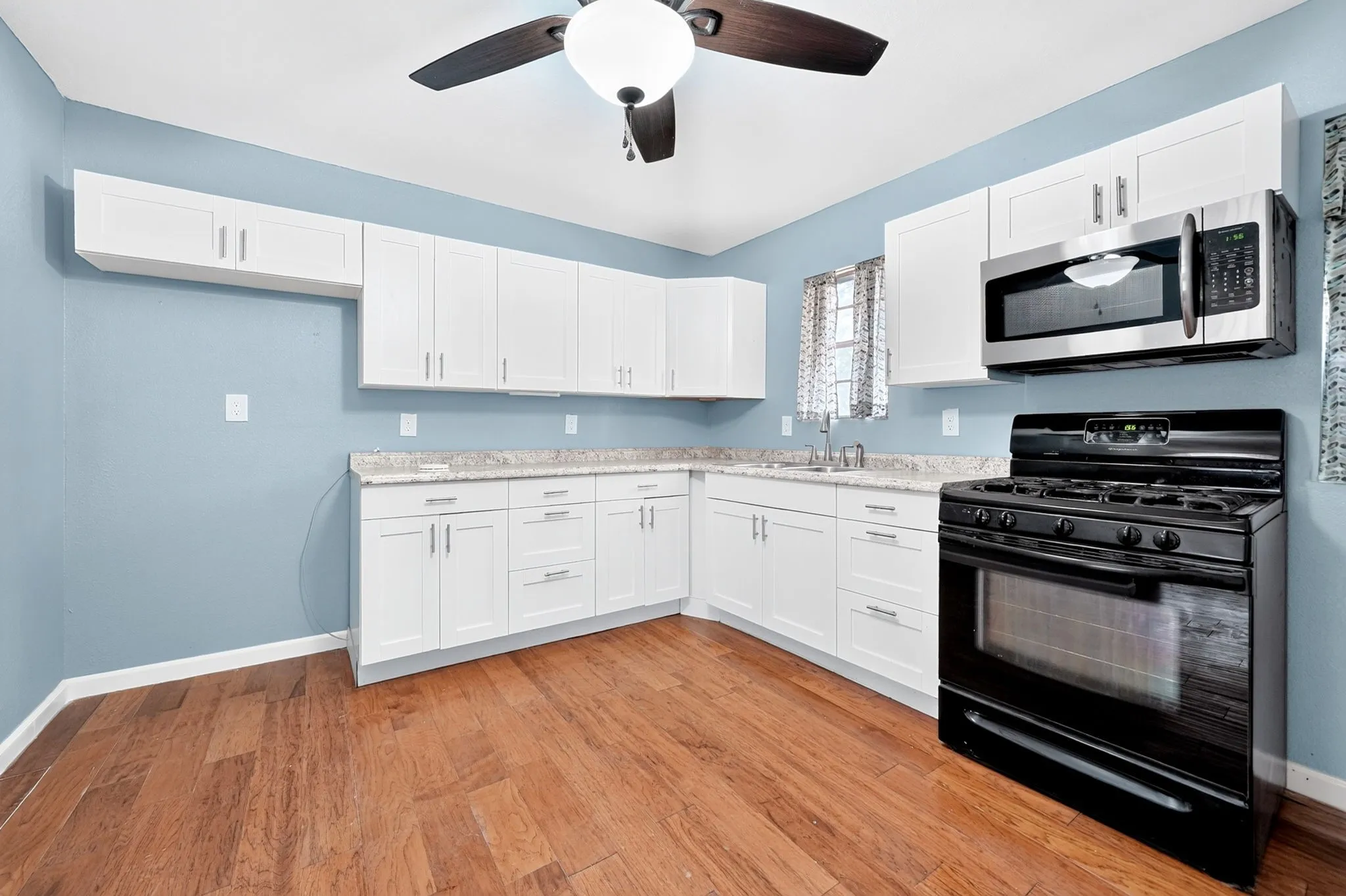 Single Family Residence For Sale in Hunt County , 2601 Crestridge, Caddo Mills, Texas 75135, 2 Bedroom, 1 Bathroom, Garage spaces, 972 Sqft, built in 1980, mls#21360463, Real Estate Agent in Caddo Mills, Homes For Sale in Hunt county, Homes For Sale in Caddo Mills, Realtor in Caddo Mills Texas, Real Estate Brokerage Independent Realty Texas, Luminita Cordes Realtor