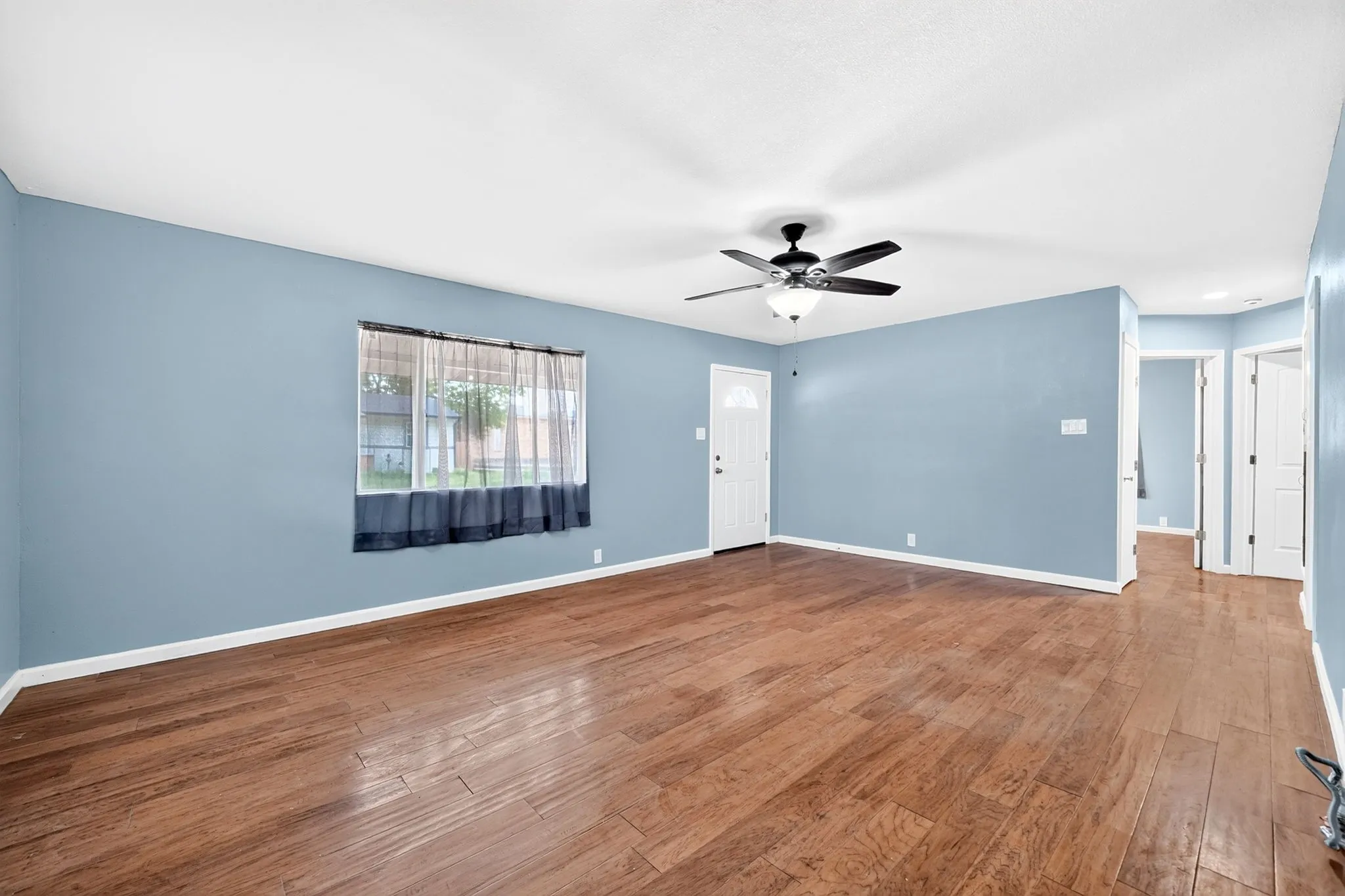 Single Family Residence For Sale in Hunt County , 2601 Crestridge, Caddo Mills, Texas 75135, 2 Bedroom, 1 Bathroom, Garage spaces, 972 Sqft, built in 1980, mls#21360463, Real Estate Agent in Caddo Mills, Homes For Sale in Hunt county, Homes For Sale in Caddo Mills, Realtor in Caddo Mills Texas, Real Estate Brokerage Independent Realty Texas, Luminita Cordes Realtor