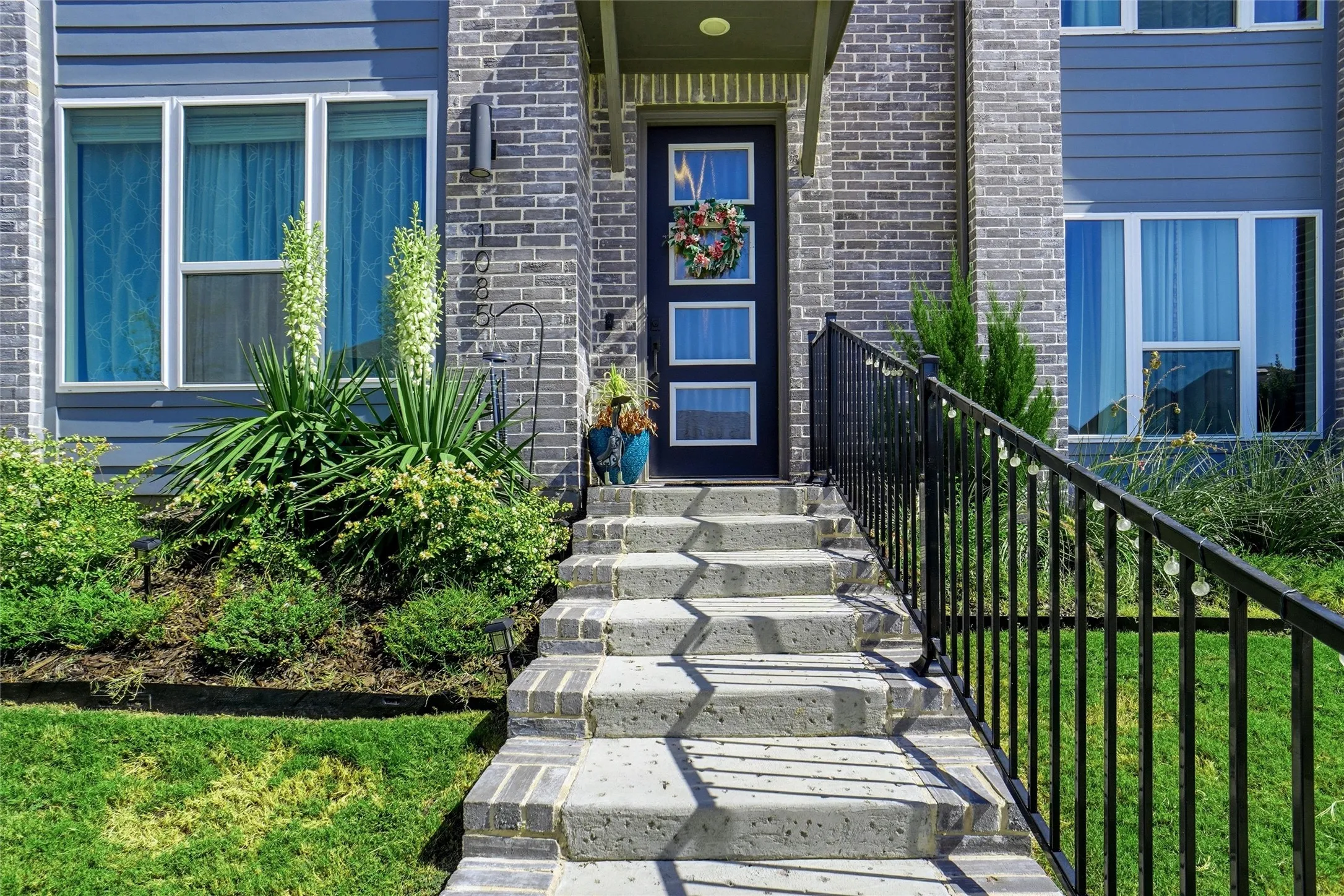 Townhouse For Sale in Tarrant County , 1085 Carnation Drive, Crowley, Texas 76036, 3 Bedroom, 3 Bathroom, 2 Garage spaces, 1,812 Sqft, built in 2024, mls#21359719, Real Estate Agent in Crowley, Homes For Sale in Tarrant county, Homes For Sale in Crowley, Realtor in Crowley Texas, Real Estate Brokerage Independent Realty Texas, Luminita Cordes Realtor