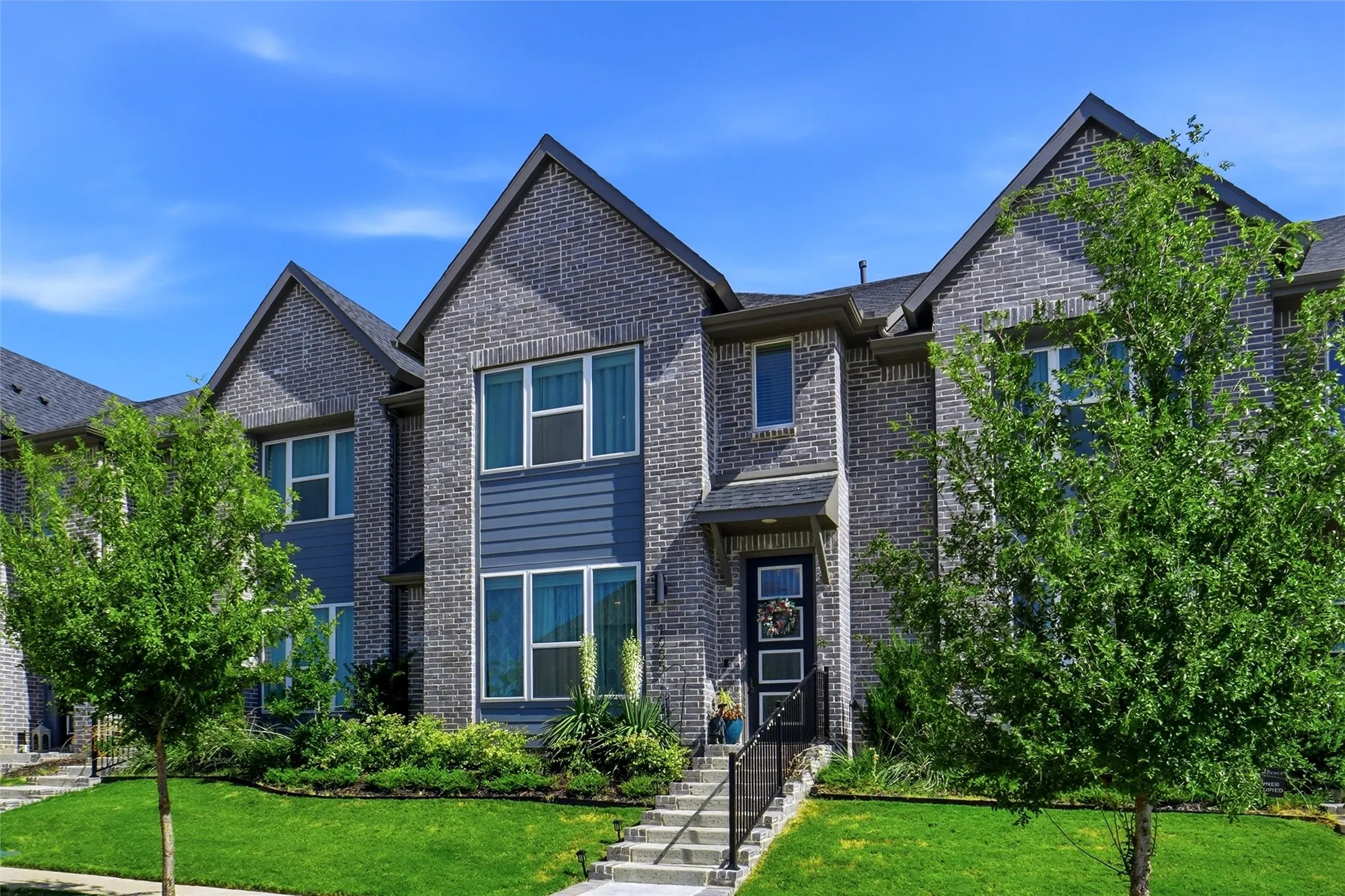 Townhouse For Sale in Tarrant County , 1085 Carnation Drive, Crowley, Texas 76036, 3 Bedroom, 3 Bathroom, 2 Garage spaces, 1,812 Sqft, built in 2024, mls#21359719, Real Estate Agent in Crowley, Homes For Sale in Tarrant county, Homes For Sale in Crowley, Realtor in Crowley Texas, Real Estate Brokerage Independent Realty Texas, Luminita Cordes Realtor