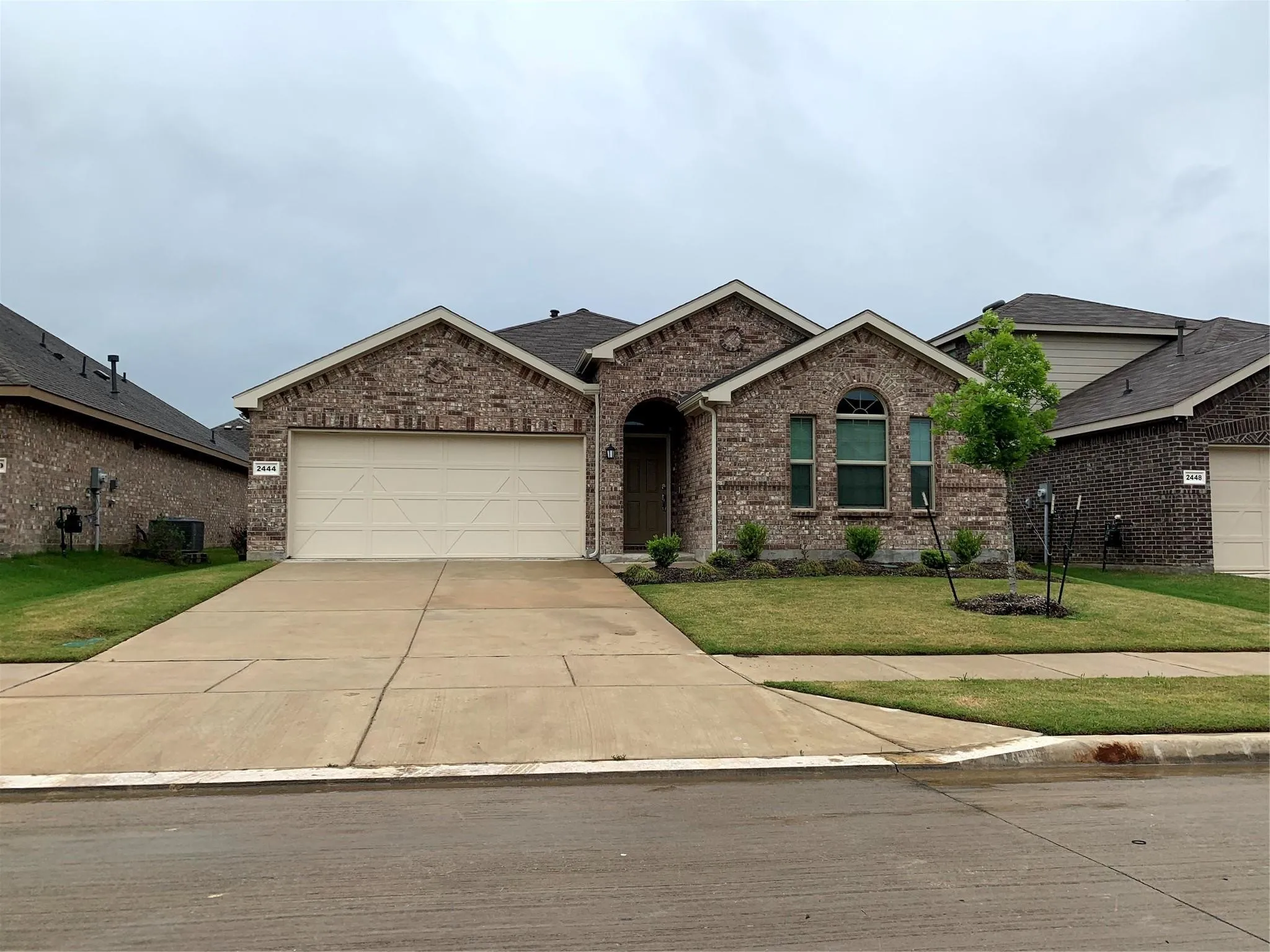 Single Family Residence For Rent in Denton County , 2444 Larimar Drive, Little Elm, Texas 76227, 3 Bedroom, 2 Bathroom, 2 Garage spaces, 1,536 Sqft, built in 2020, Price $2,100, mls#21360472, Real Estate Agent in Little Elm, Homes For Rent in Denton county, Homes For Rent in Little Elm, Realtor in Little Elm Texas, Real Estate Brokerage Independent Realty Texas, Luminita Cordes Realtor