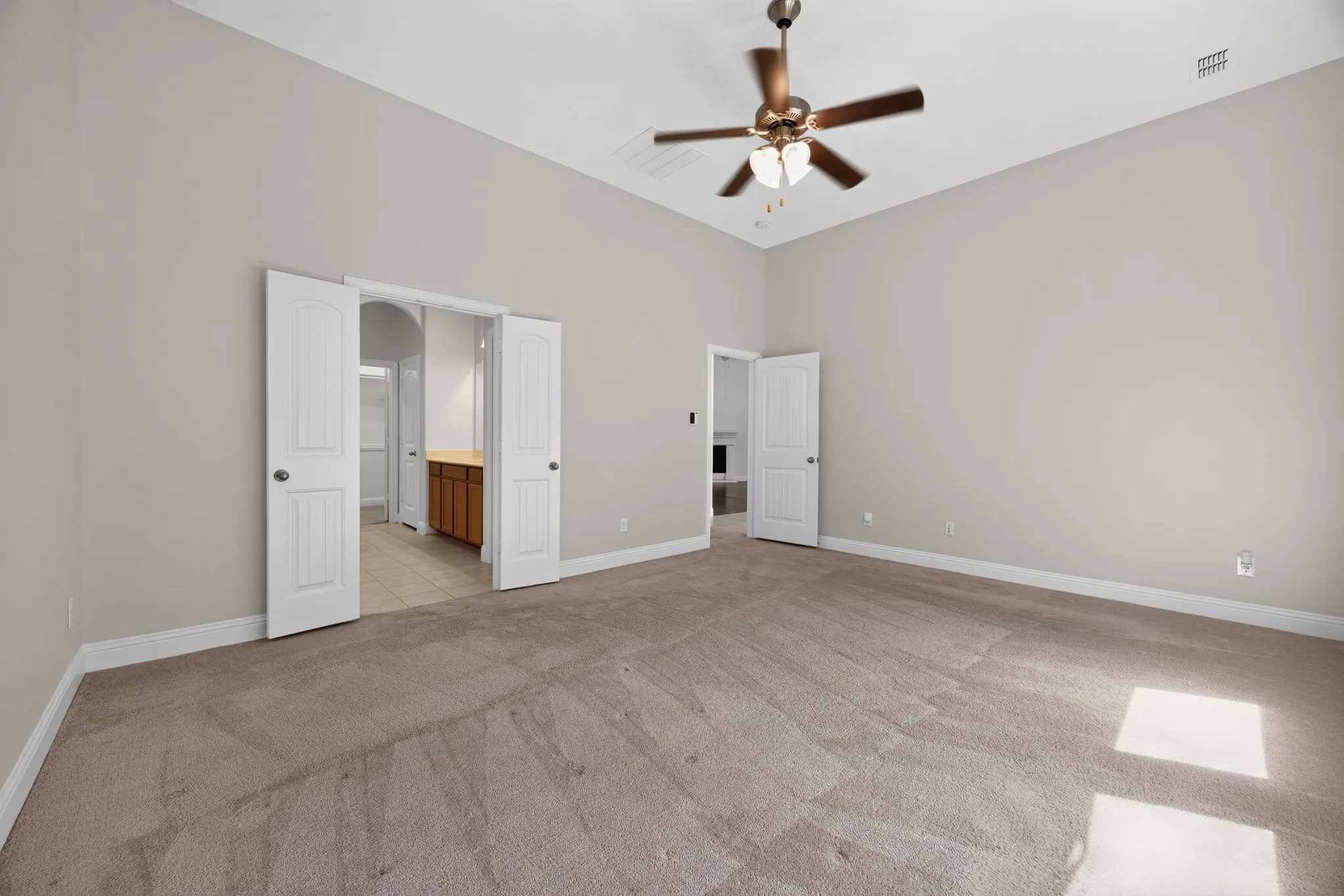 Single Family Residence For Sale in Denton County , 917 Sundrop Drive, Little Elm, Texas 75068, 4 Bedroom, 4 Bathroom, 2 Garage spaces, 3,043 Sqft, built in 2016, mls#21359090, Real Estate Agent in Little Elm, Homes For Sale in Denton county, Homes For Sale in Little Elm, Realtor in Little Elm Texas, Real Estate Brokerage Independent Realty Texas, Luminita Cordes Realtor