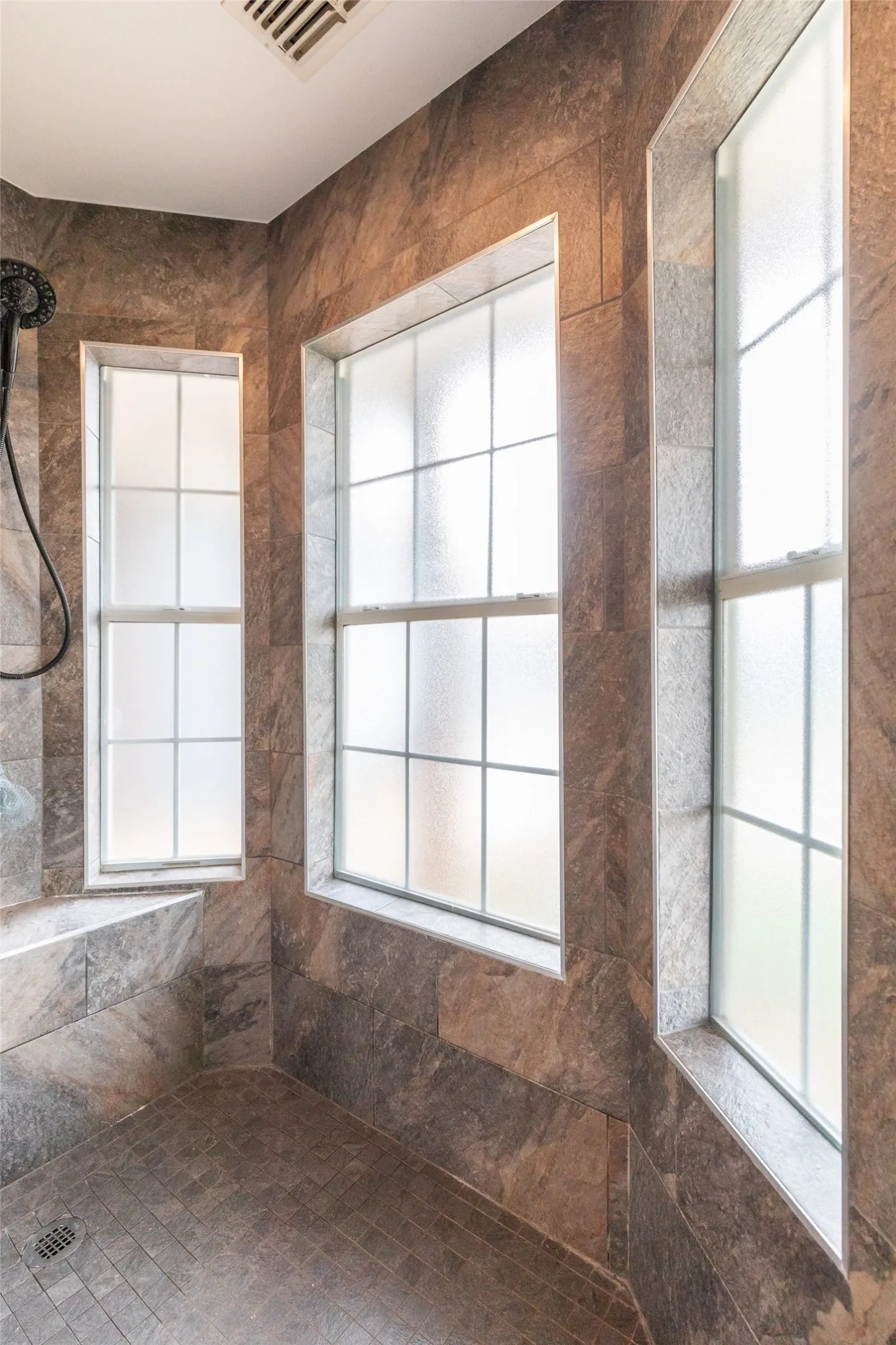 Single Family Residence For Sale in Taylor County , 125 County Road 694, Buffalo Gap, Texas 79508, 3 Bedroom, 3 Bathroom, 2 Garage spaces, 2,170 Sqft, built in 1998, mls#21357324, Real Estate Agent in Buffalo Gap, Homes For Sale in Taylor county, Homes For Sale in Buffalo Gap, Realtor in Buffalo Gap Texas, Real Estate Brokerage Independent Realty Texas, Luminita Cordes Realtor