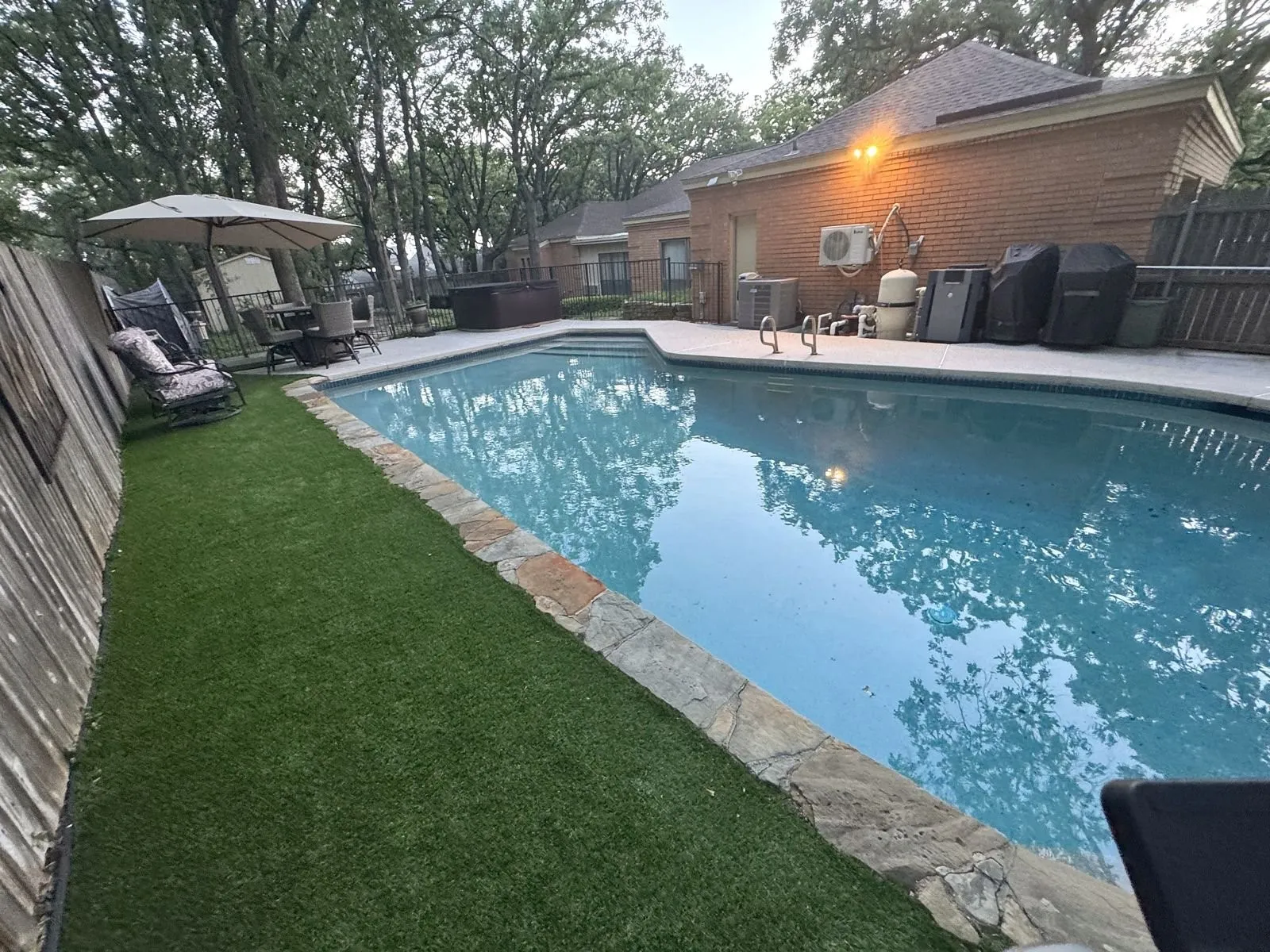 Single Family Residence For Sale in Tarrant County , 1205 Riverview Drive, Arlington, Texas 76012, 4 Bedroom, 4 Bathroom, 3 Garage spaces, 3,330 Sqft, built in 1975, mls#21359507, Real Estate Agent in Arlington, Homes For Sale in Tarrant county, Homes For Sale in Arlington, Realtor in Arlington Texas, Real Estate Brokerage Independent Realty Texas, Luminita Cordes Realtor