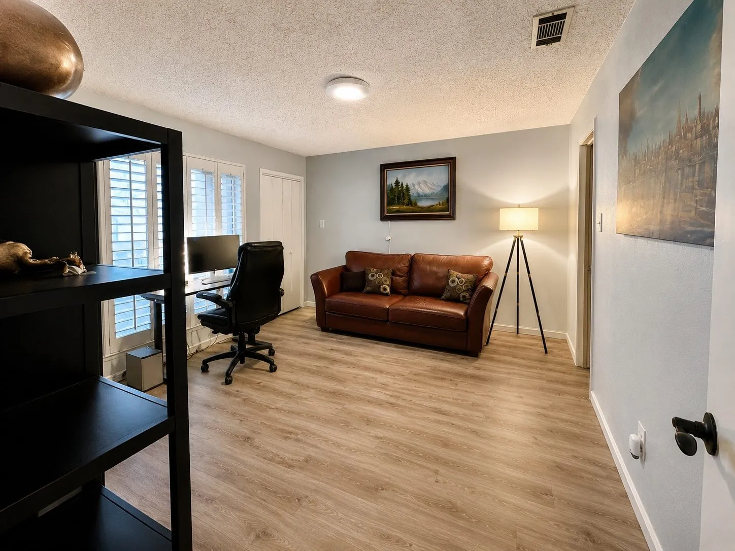 Split Bedroom great for guests or in-laws.