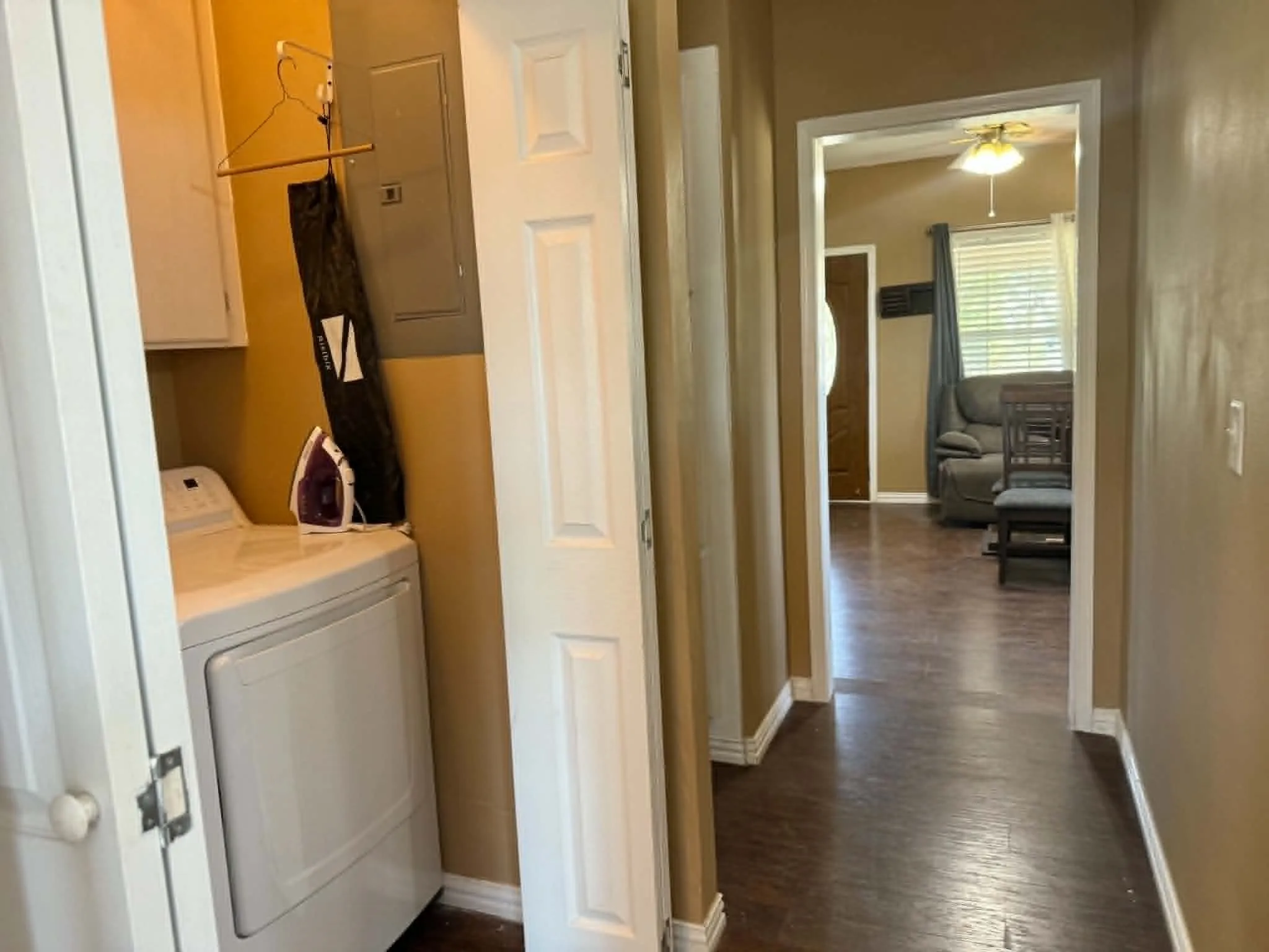 Single Family Residence For Sale in Comanche County , 203 Avenue C, Gustine, Texas 76455, 2 Bedroom, 1 Bathroom, Garage spaces, 1,106 Sqft, built in 1945, mls#21360494, Real Estate Agent in Gustine, Homes For Sale in Comanche county, Homes For Sale in Gustine, Realtor in Gustine Texas, Real Estate Brokerage Independent Realty Texas, Luminita Cordes Realtor