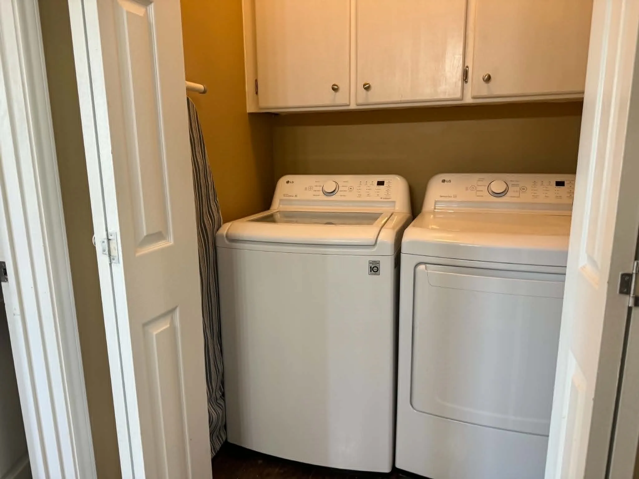 Single Family Residence For Sale in Comanche County , 203 Avenue C, Gustine, Texas 76455, 2 Bedroom, 1 Bathroom, Garage spaces, 1,106 Sqft, built in 1945, mls#21360494, Real Estate Agent in Gustine, Homes For Sale in Comanche county, Homes For Sale in Gustine, Realtor in Gustine Texas, Real Estate Brokerage Independent Realty Texas, Luminita Cordes Realtor