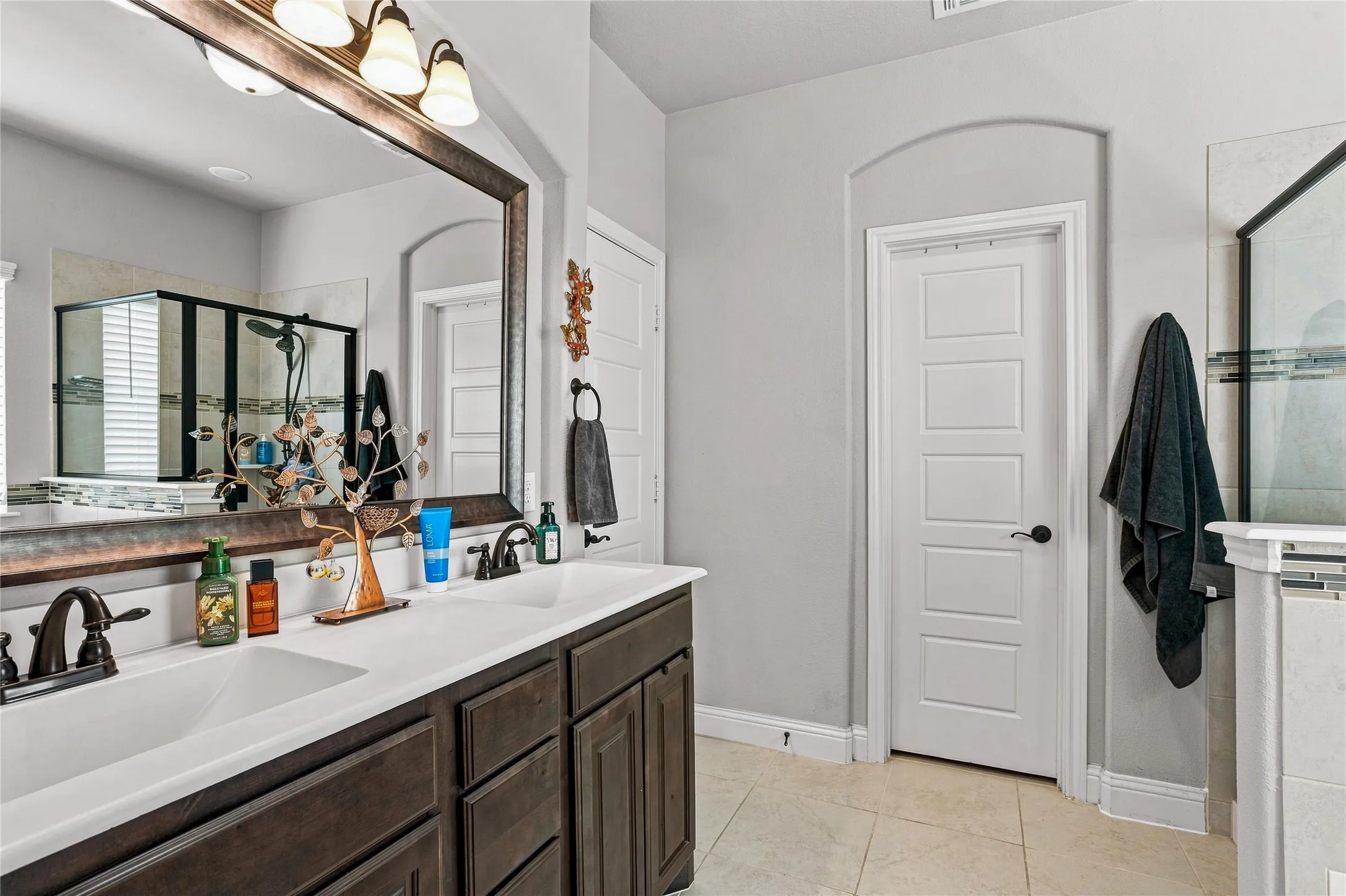 Dual sinks in Primary Bedroom