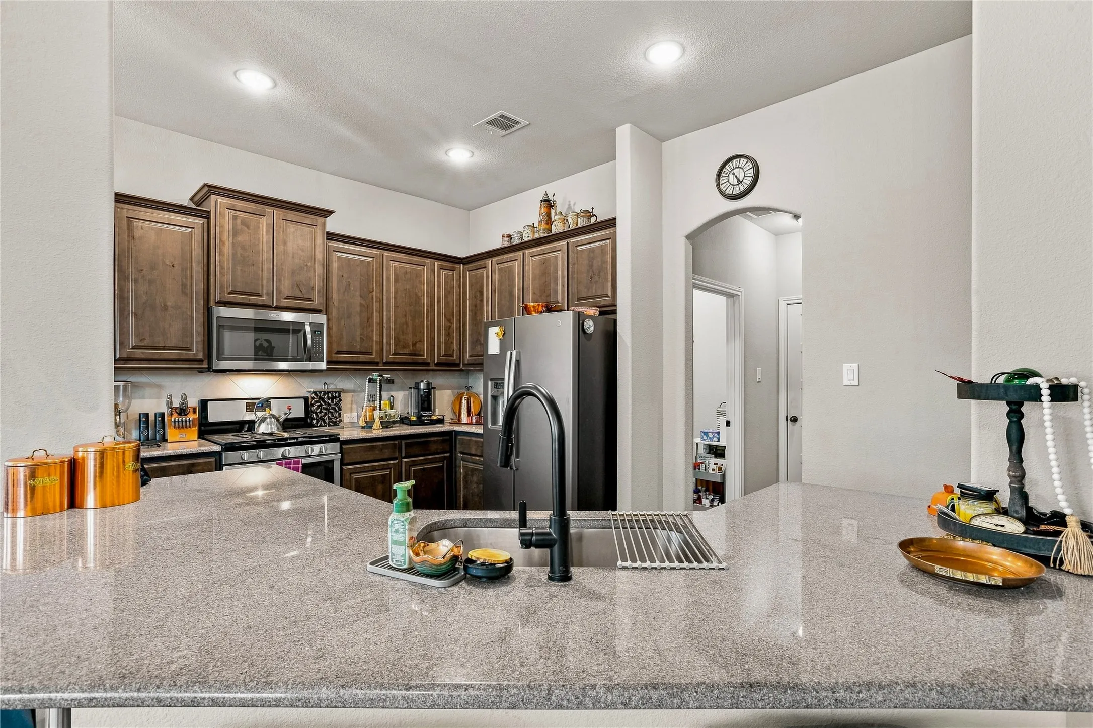 Breakfast bar