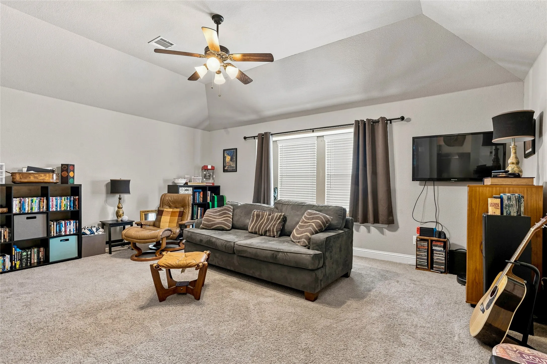 Upstairs family and game room