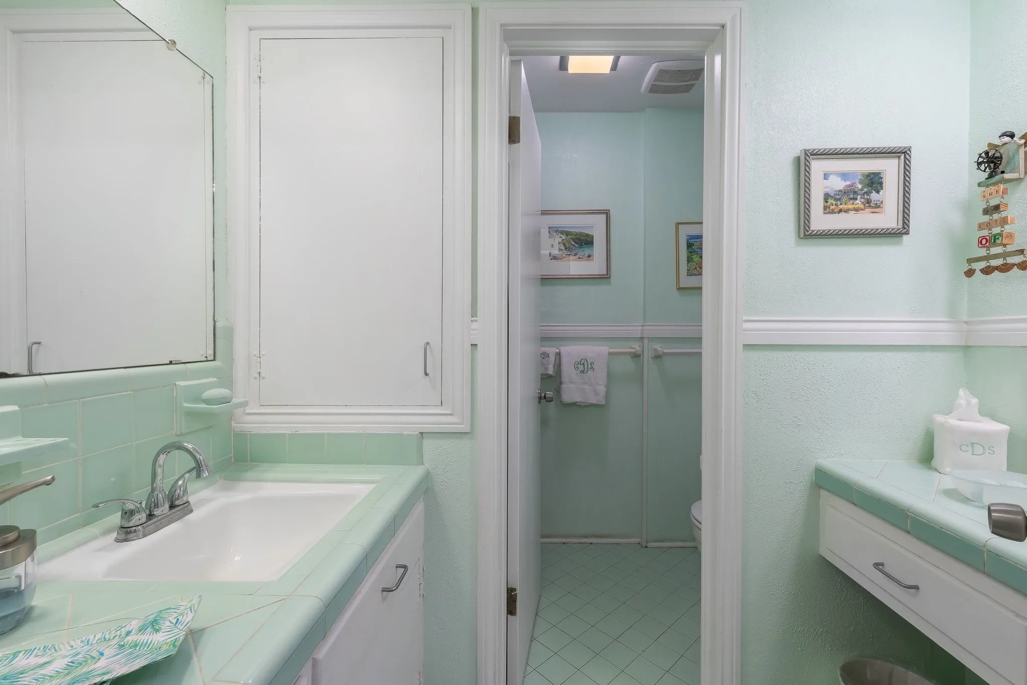 Secondary Bathroom for Bedrooms 2 and 3.