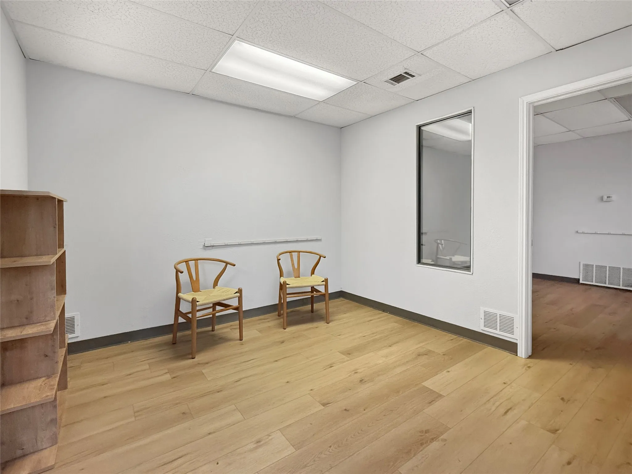 Warehouse For Sale in Tarrant County , 1403 Oak Knoll Drive, Haltom City, Texas 76117, 0, 0, Garage spaces, 0 Sqft, built in 1965, mls#21360507, Real Estate Agent in Haltom City, Homes For Sale in Tarrant county, Homes For Sale in Haltom City, Realtor in Haltom City Texas, Real Estate Brokerage Independent Realty Texas, Luminita Cordes Realtor