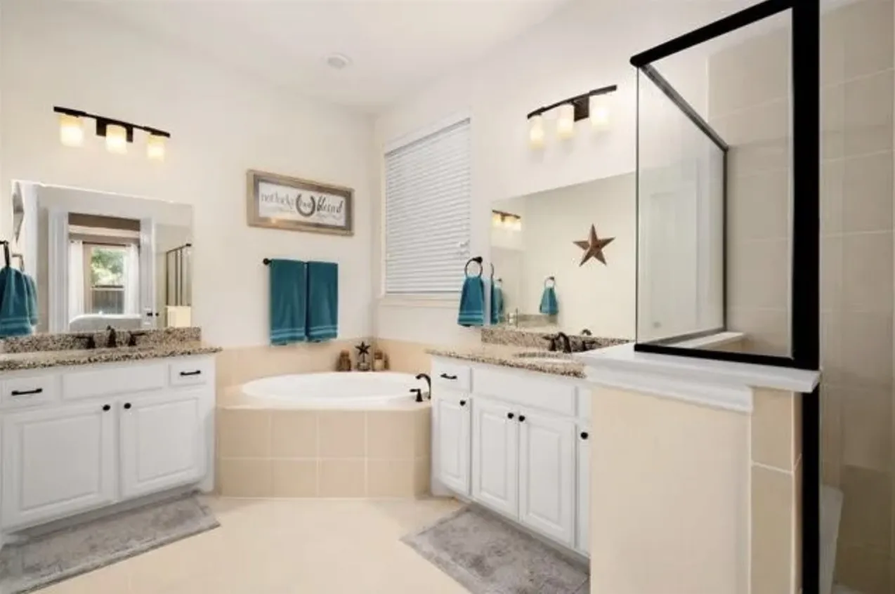 Single Family Residence For Rent in Collin County , 1005 Benbrook Trail, Mc Kinney, Texas 75071, 4 Bedroom, 4 Bathroom, 2 Garage spaces, 3,126 Sqft, built in 2016, mls#21360493, Real Estate Agent in Mc Kinney, Homes For Rent in Collin county, Homes For Rent in Mc Kinney, Realtor in Mc Kinney Texas, Real Estate Brokerage Independent Realty Texas, Luminita Cordes Realtor