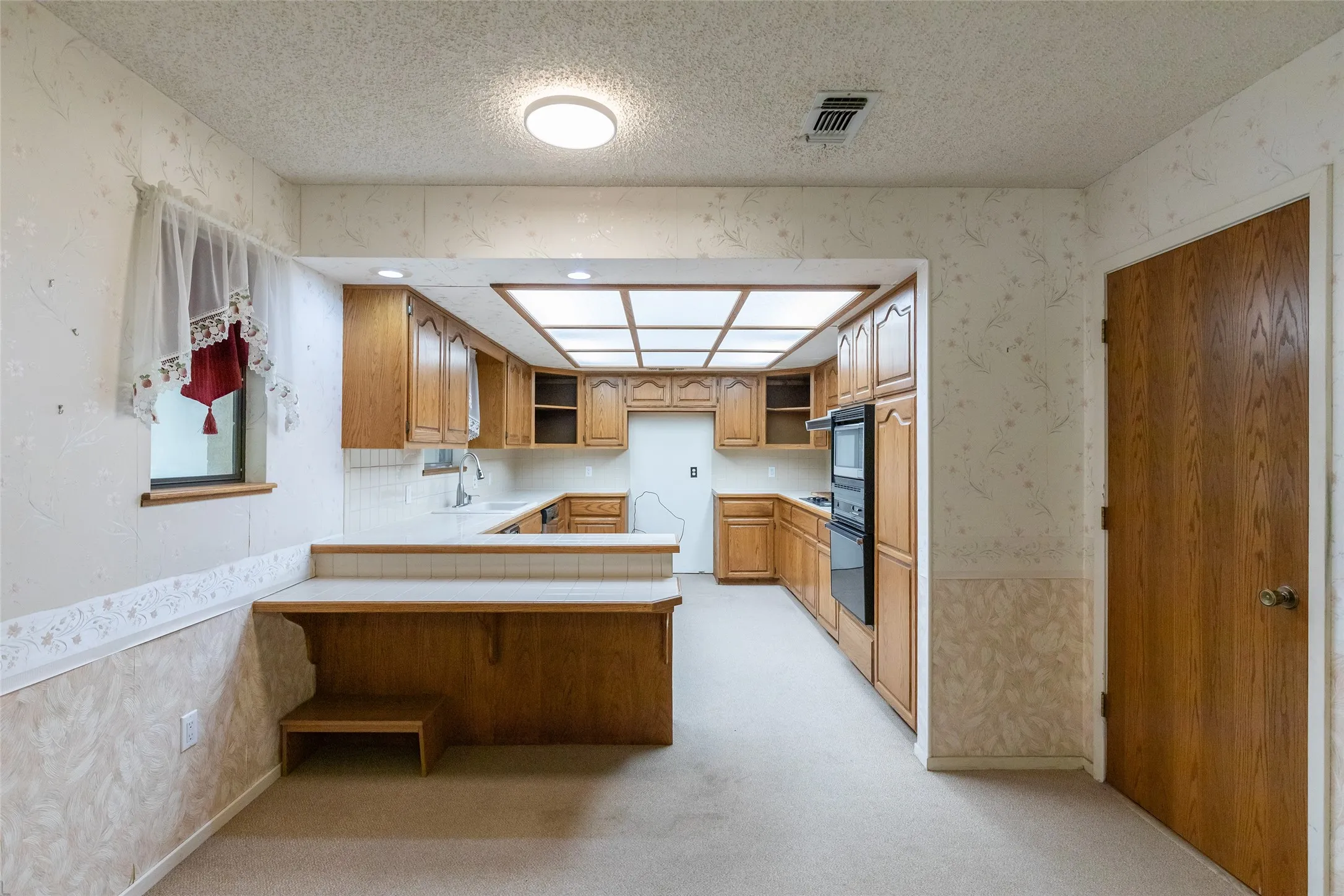 Single Family Residence For Sale in Taylor County , 5309 Llano Street, Abilene, Texas 79605, 3 Bedroom, 2 Bathroom, 2 Garage spaces, 1,754 Sqft, built in 1972, mls#21357205, Real Estate Agent in Abilene, Homes For Sale in Taylor county, Homes For Sale in Abilene, Realtor in Abilene Texas, Real Estate Brokerage Independent Realty Texas, Luminita Cordes Realtor