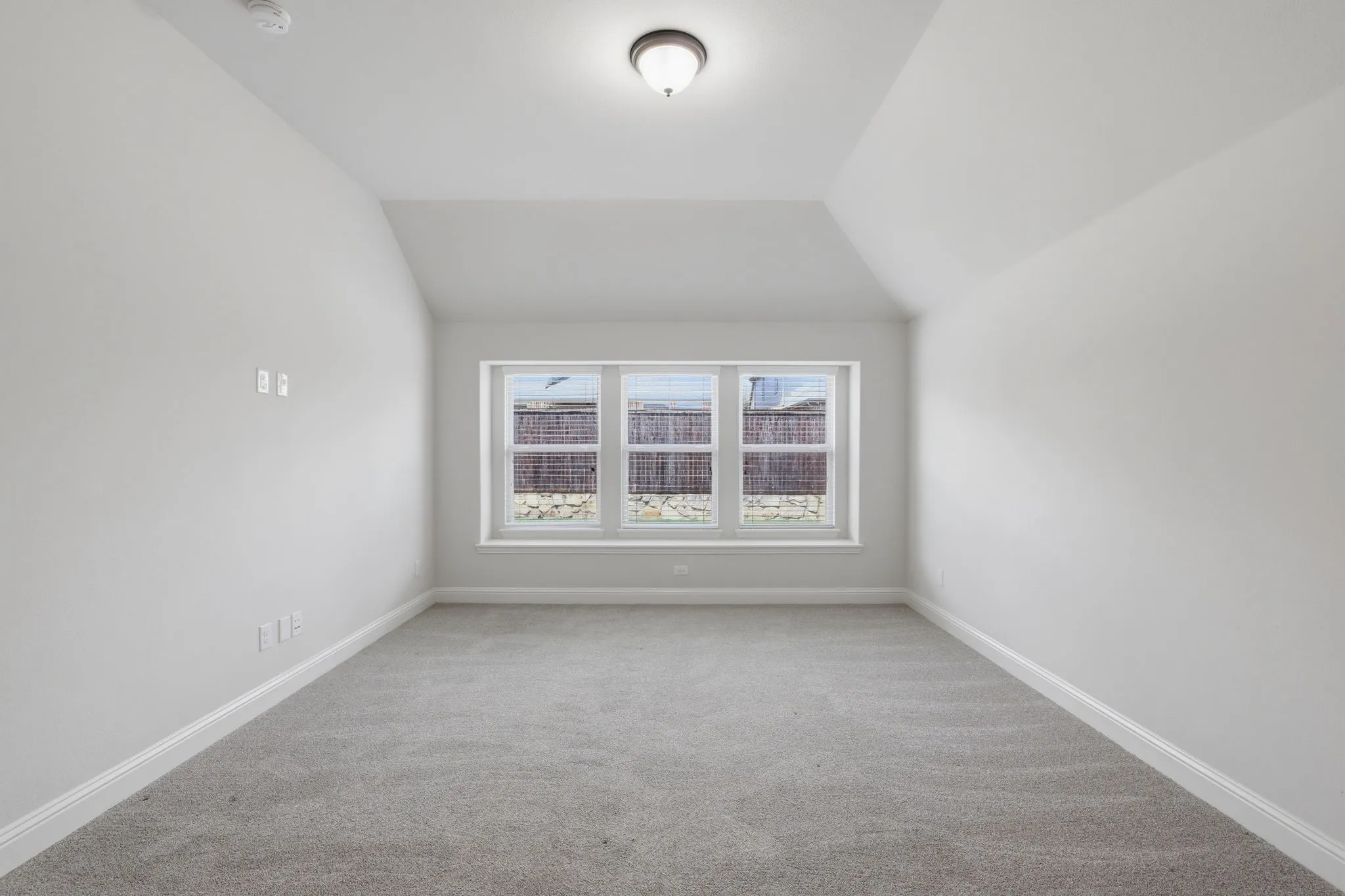 Single Family Residence For Rent in Collin County , 3523 Charleston Drive, Melissa, Texas 75454, 4 Bedroom, 3 Bathroom, 2 Garage spaces, 2,310 Sqft, built in 2017, mls#21360487, Real Estate Agent in Melissa, Homes For Rent in Collin county, Homes For Rent in Melissa, Realtor in Melissa Texas, Real Estate Brokerage Independent Realty Texas, Luminita Cordes Realtor
