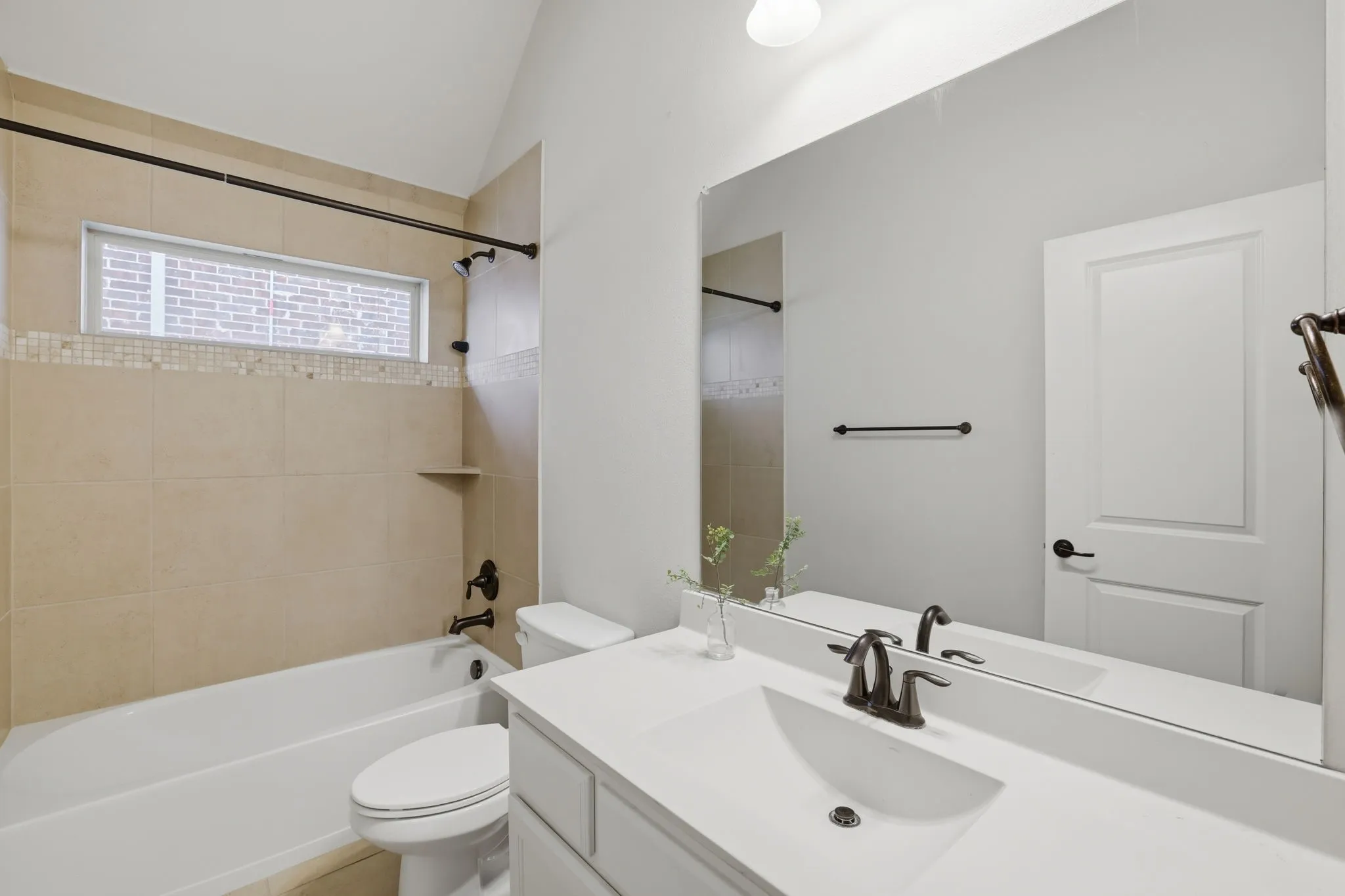 Single Family Residence For Rent in Collin County , 3523 Charleston Drive, Melissa, Texas 75454, 4 Bedroom, 3 Bathroom, 2 Garage spaces, 2,310 Sqft, built in 2017, mls#21360487, Real Estate Agent in Melissa, Homes For Rent in Collin county, Homes For Rent in Melissa, Realtor in Melissa Texas, Real Estate Brokerage Independent Realty Texas, Luminita Cordes Realtor