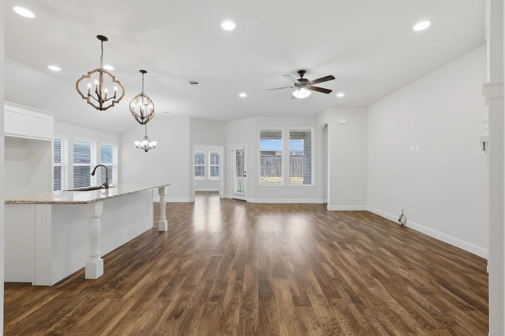 Single Family Residence For Rent in Collin County , 3523 Charleston Drive, Melissa, Texas 75454, 4 Bedroom, 3 Bathroom, 2 Garage spaces, 2,310 Sqft, built in 2017, mls#21360487, Real Estate Agent in Melissa, Homes For Rent in Collin county, Homes For Rent in Melissa, Realtor in Melissa Texas, Real Estate Brokerage Independent Realty Texas, Luminita Cordes Realtor