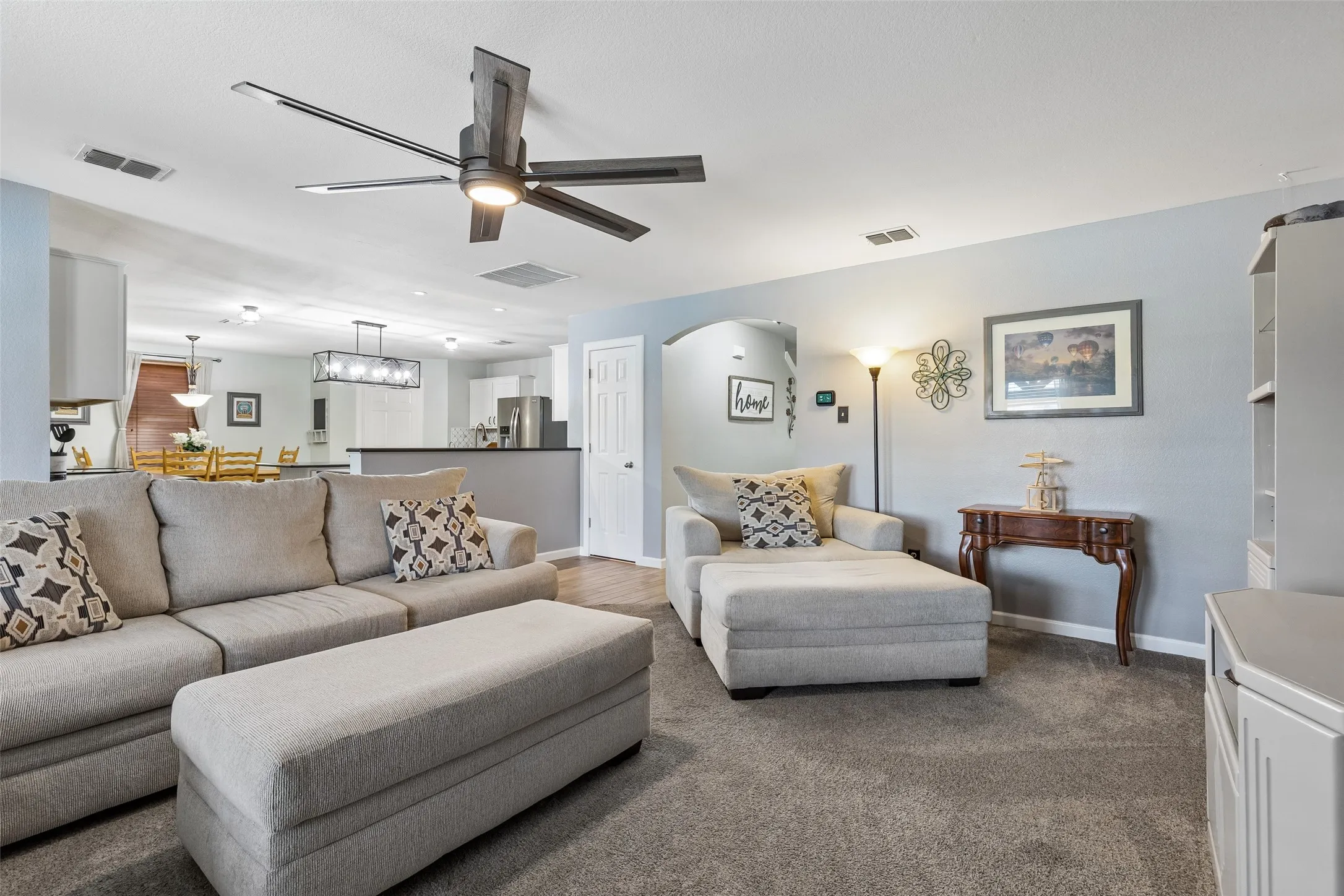 Connected Living Without Feeling Crowded – The family room offers substantial everyday living space while maintaining an open connection to the kitchen and breakfast area, making conversation and movement between spaces effortless.