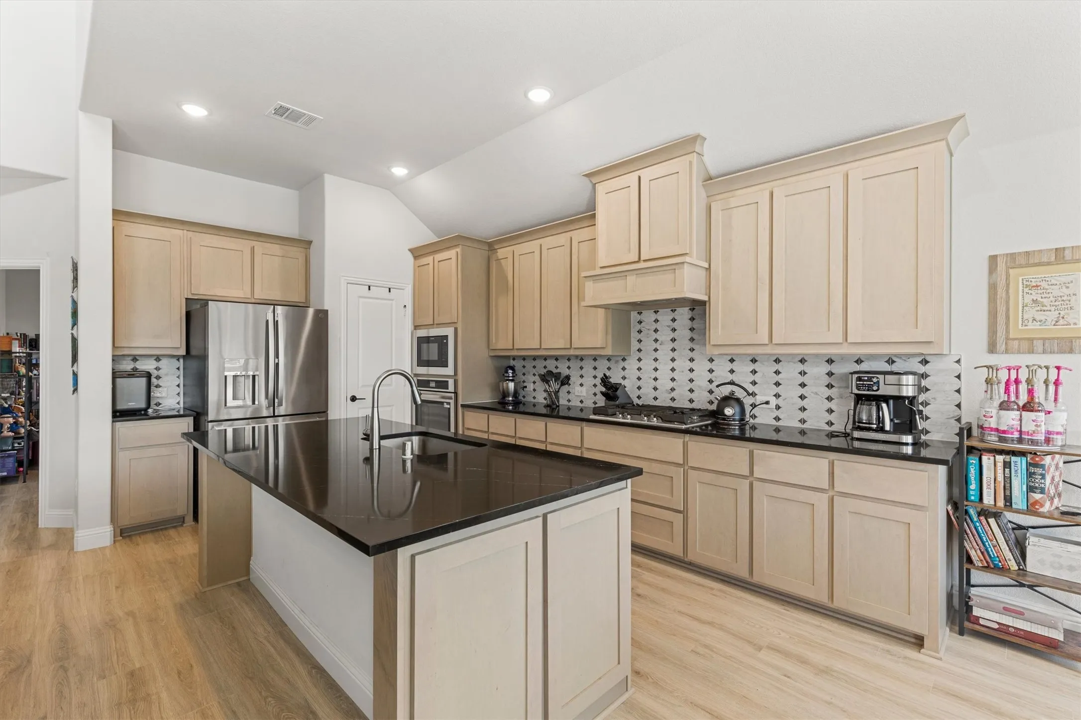 Single Family Residence For Sale in Collin County , 805 Willowbanks Drive, Nevada, Texas 75173, 5 Bedroom, 4 Bathroom, 3 Garage spaces, 3,572 Sqft, built in 2025, mls#21360482, Real Estate Agent in Nevada, Homes For Sale in Collin county, Homes For Sale in Nevada, Realtor in Nevada Texas, Real Estate Brokerage Independent Realty Texas, Luminita Cordes Realtor