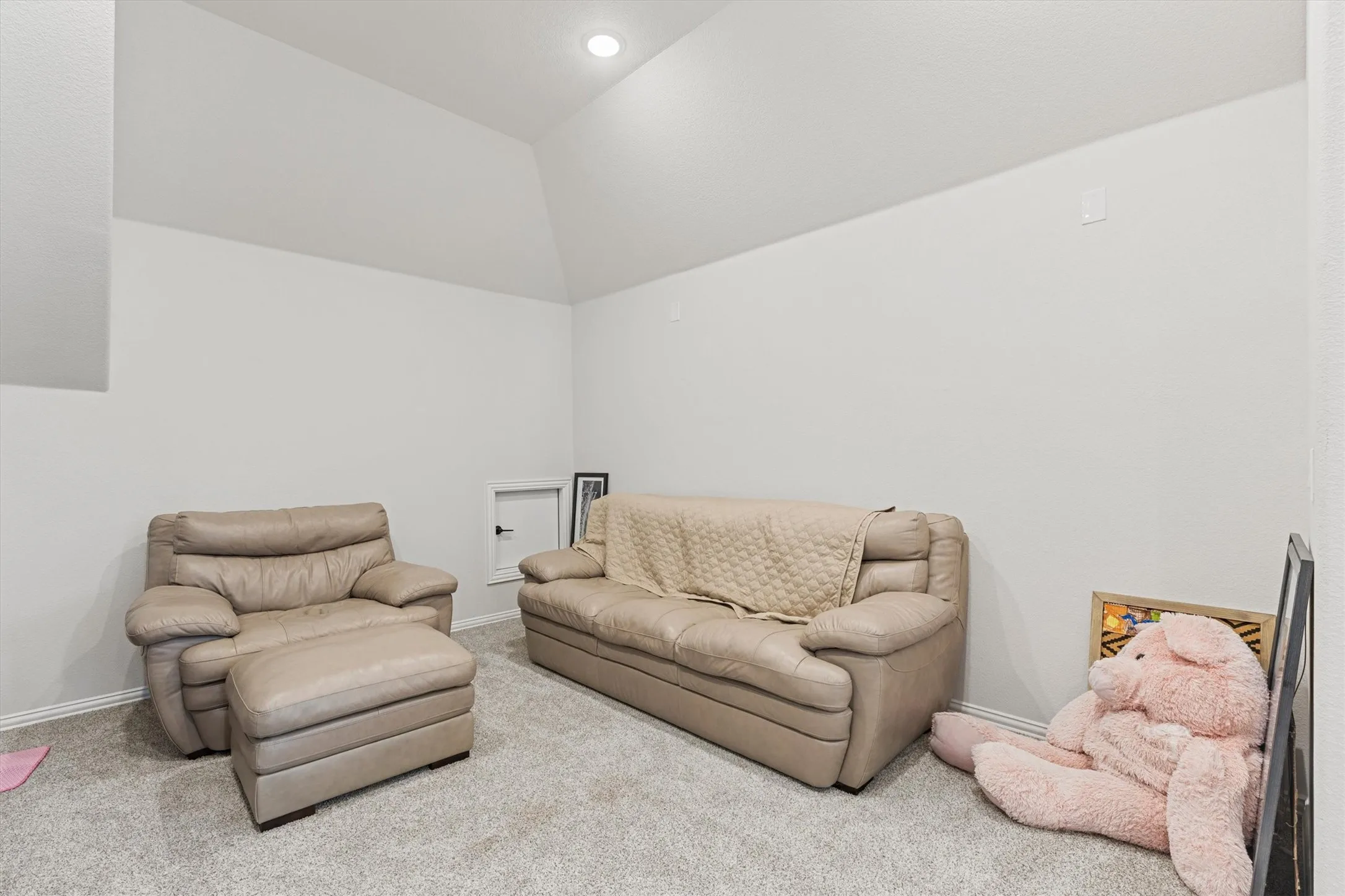Single Family Residence For Sale in Collin County , 805 Willowbanks Drive, Nevada, Texas 75173, 5 Bedroom, 4 Bathroom, 3 Garage spaces, 3,572 Sqft, built in 2025, mls#21360482, Real Estate Agent in Nevada, Homes For Sale in Collin county, Homes For Sale in Nevada, Realtor in Nevada Texas, Real Estate Brokerage Independent Realty Texas, Luminita Cordes Realtor