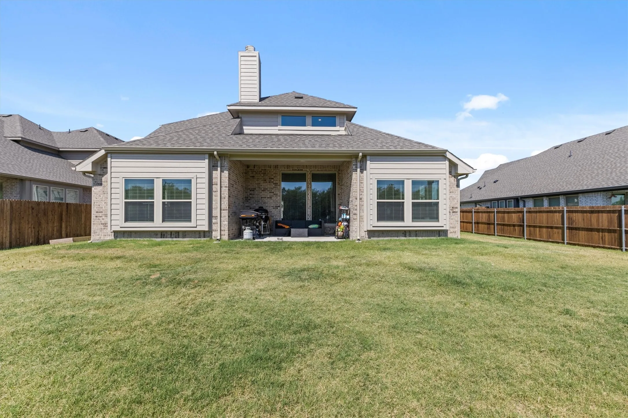 Single Family Residence For Sale in Collin County , 805 Willowbanks Drive, Nevada, Texas 75173, 5 Bedroom, 4 Bathroom, 3 Garage spaces, 3,572 Sqft, built in 2025, mls#21360482, Real Estate Agent in Nevada, Homes For Sale in Collin county, Homes For Sale in Nevada, Realtor in Nevada Texas, Real Estate Brokerage Independent Realty Texas, Luminita Cordes Realtor