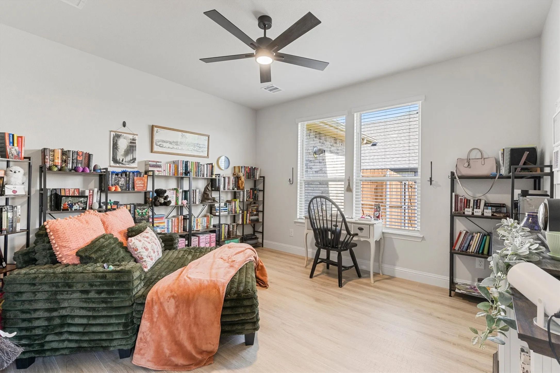 Single Family Residence For Sale in Collin County , 805 Willowbanks Drive, Nevada, Texas 75173, 5 Bedroom, 4 Bathroom, 3 Garage spaces, 3,572 Sqft, built in 2025, mls#21360482, Real Estate Agent in Nevada, Homes For Sale in Collin county, Homes For Sale in Nevada, Realtor in Nevada Texas, Real Estate Brokerage Independent Realty Texas, Luminita Cordes Realtor