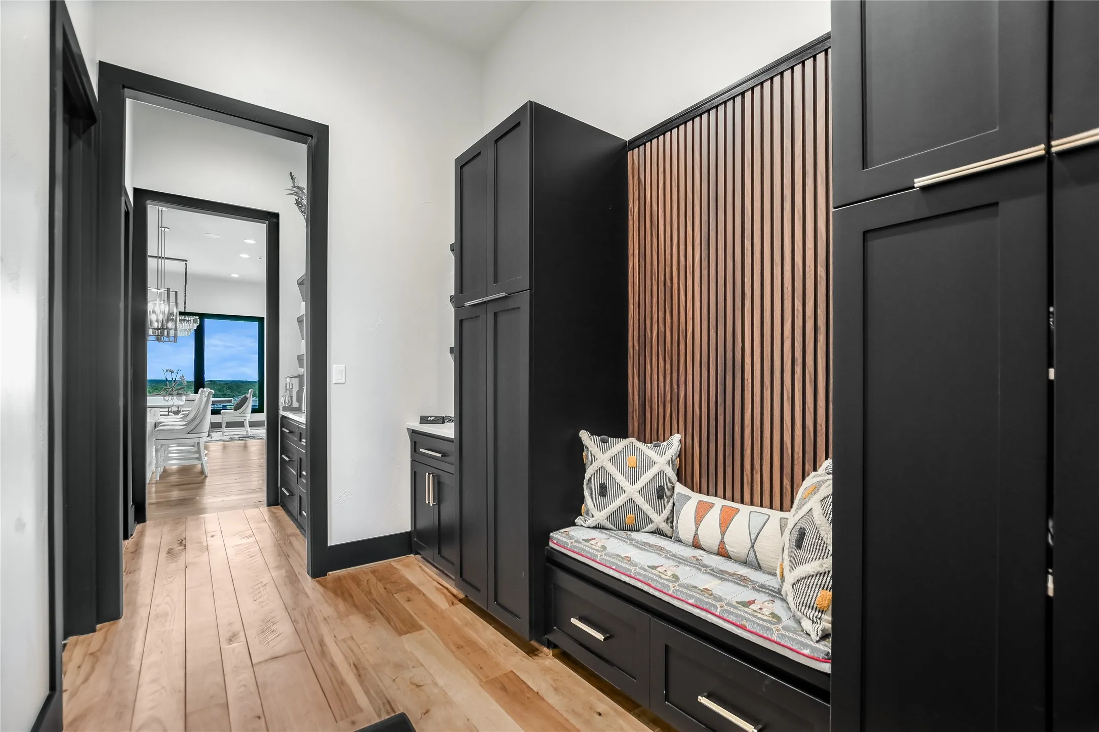 Single Family Residence For Sale in Llano County , 101 Shadow Mtn, Horseshoe Bay, Texas 78657, 5 Bedroom, 6 Bathroom, 3 Garage spaces, 6,988 Sqft, built in 2024, Price $3,295,000, mls#21347845, Real Estate Agent in Horseshoe Bay, Homes For Sale in Llano county, Homes For Sale in Horseshoe Bay, Realtor in Horseshoe Bay Texas, Real Estate Brokerage Independent Realty Texas, Luminita Cordes Realtor