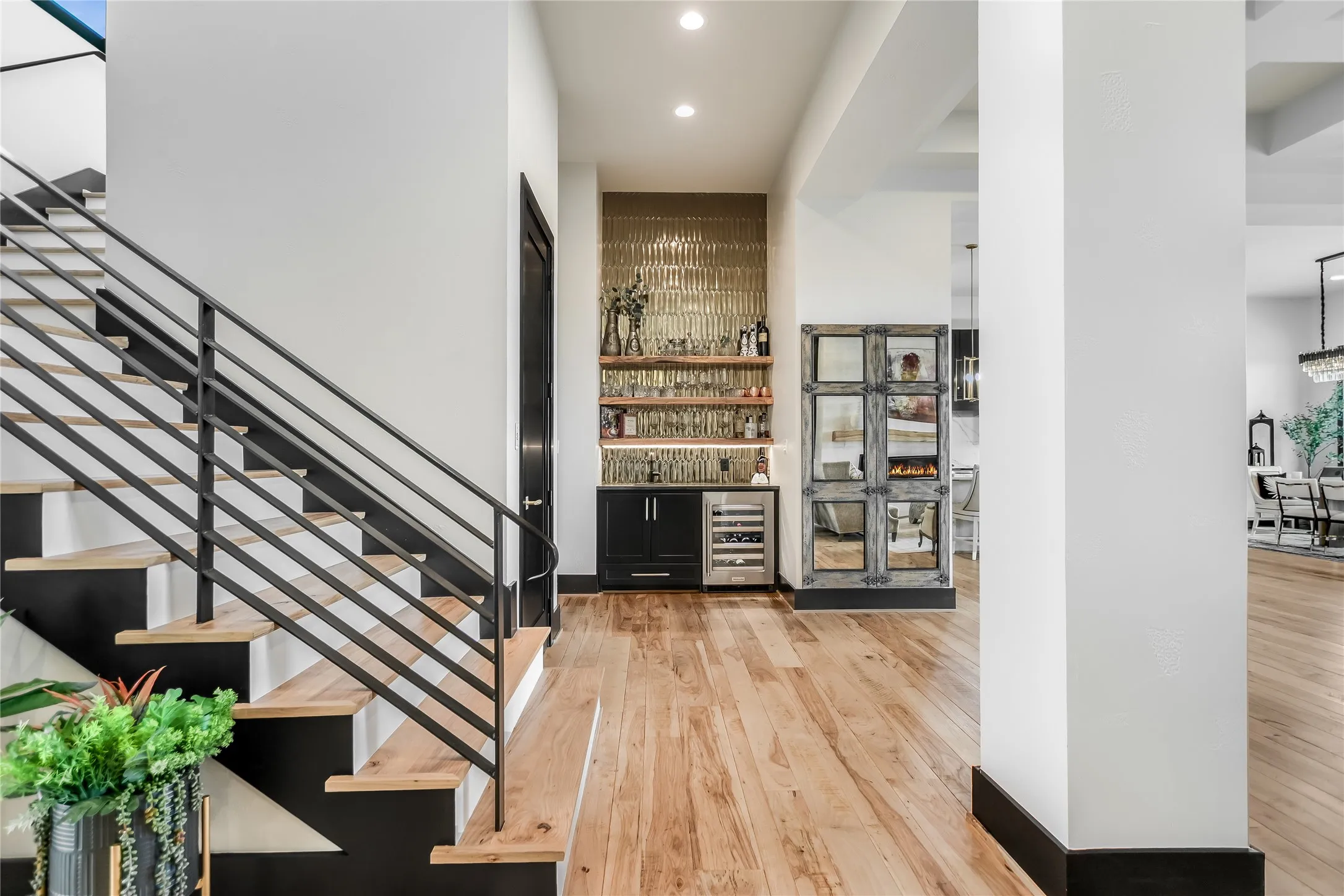 Single Family Residence For Sale in Llano County , 101 Shadow Mtn, Horseshoe Bay, Texas 78657, 5 Bedroom, 6 Bathroom, 3 Garage spaces, 6,988 Sqft, built in 2024, Price $3,295,000, mls#21347845, Real Estate Agent in Horseshoe Bay, Homes For Sale in Llano county, Homes For Sale in Horseshoe Bay, Realtor in Horseshoe Bay Texas, Real Estate Brokerage Independent Realty Texas, Luminita Cordes Realtor