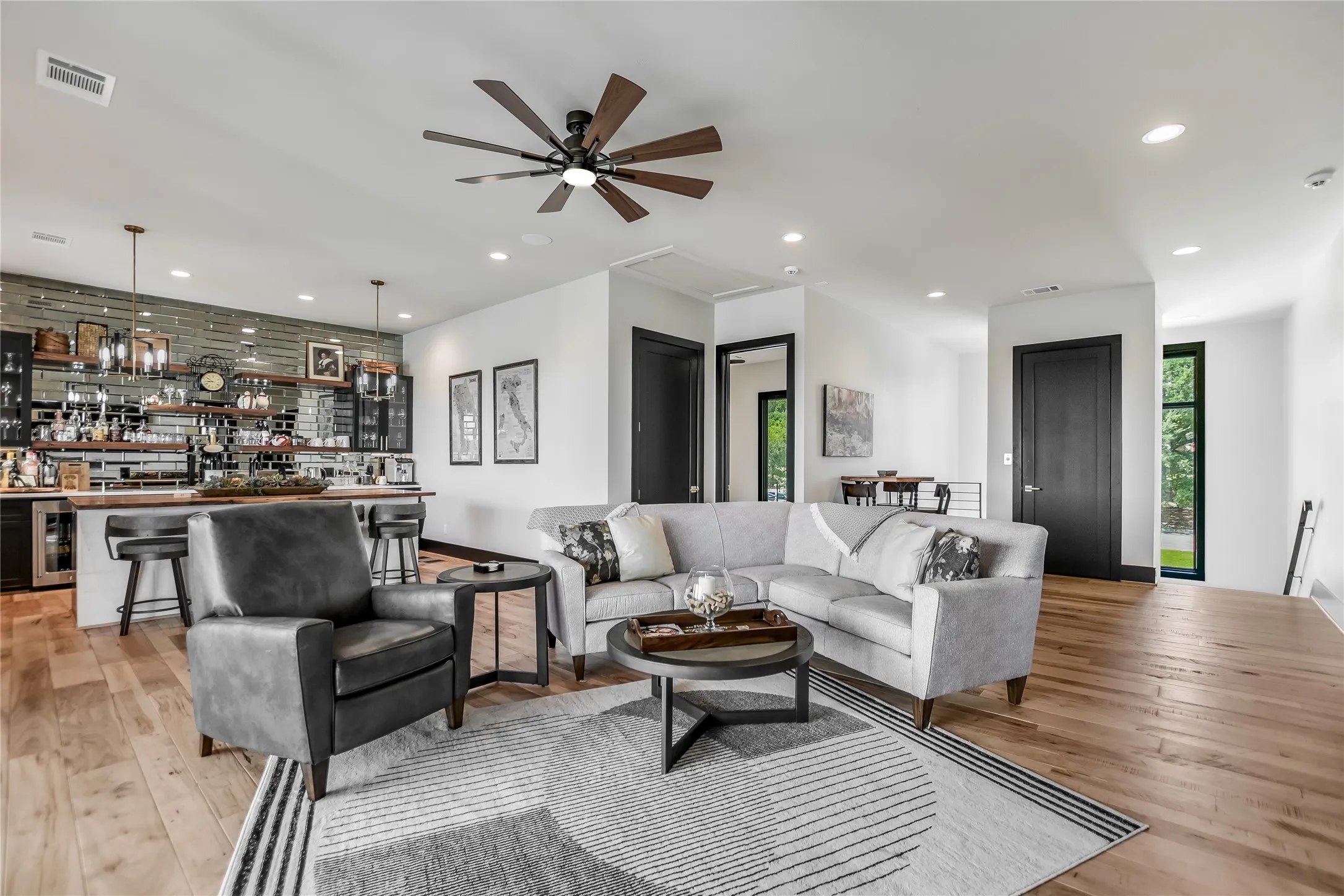 Single Family Residence For Sale in Llano County , 101 Shadow Mtn, Horseshoe Bay, Texas 78657, 5 Bedroom, 6 Bathroom, 3 Garage spaces, 6,988 Sqft, built in 2024, Price $3,295,000, mls#21347845, Real Estate Agent in Horseshoe Bay, Homes For Sale in Llano county, Homes For Sale in Horseshoe Bay, Realtor in Horseshoe Bay Texas, Real Estate Brokerage Independent Realty Texas, Luminita Cordes Realtor