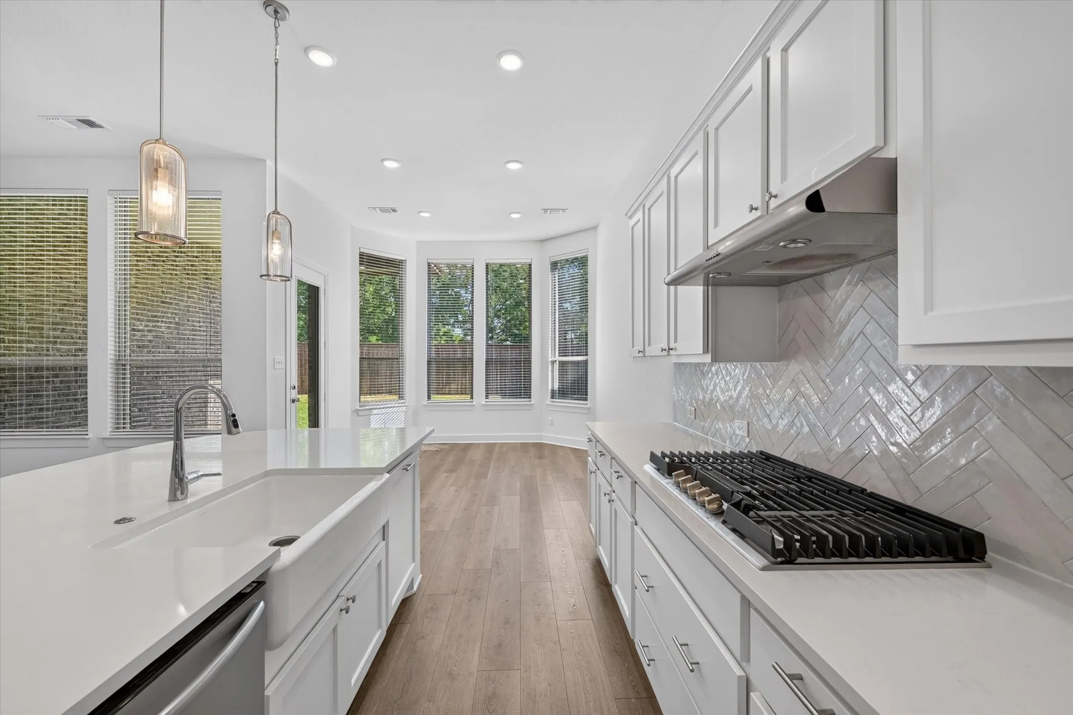 Single Family Residence For Rent in Grayson County , 4317 Sanctuary Drive, Denison, Texas 75020, 3 Bedroom, 3 Bathroom, 2 Garage spaces, 2,146 Sqft, built in 2023, mls#21360521, Real Estate Agent in Denison, Homes For Rent in Grayson county, Homes For Rent in Denison, Realtor in Denison Texas, Real Estate Brokerage Independent Realty Texas, Luminita Cordes Realtor