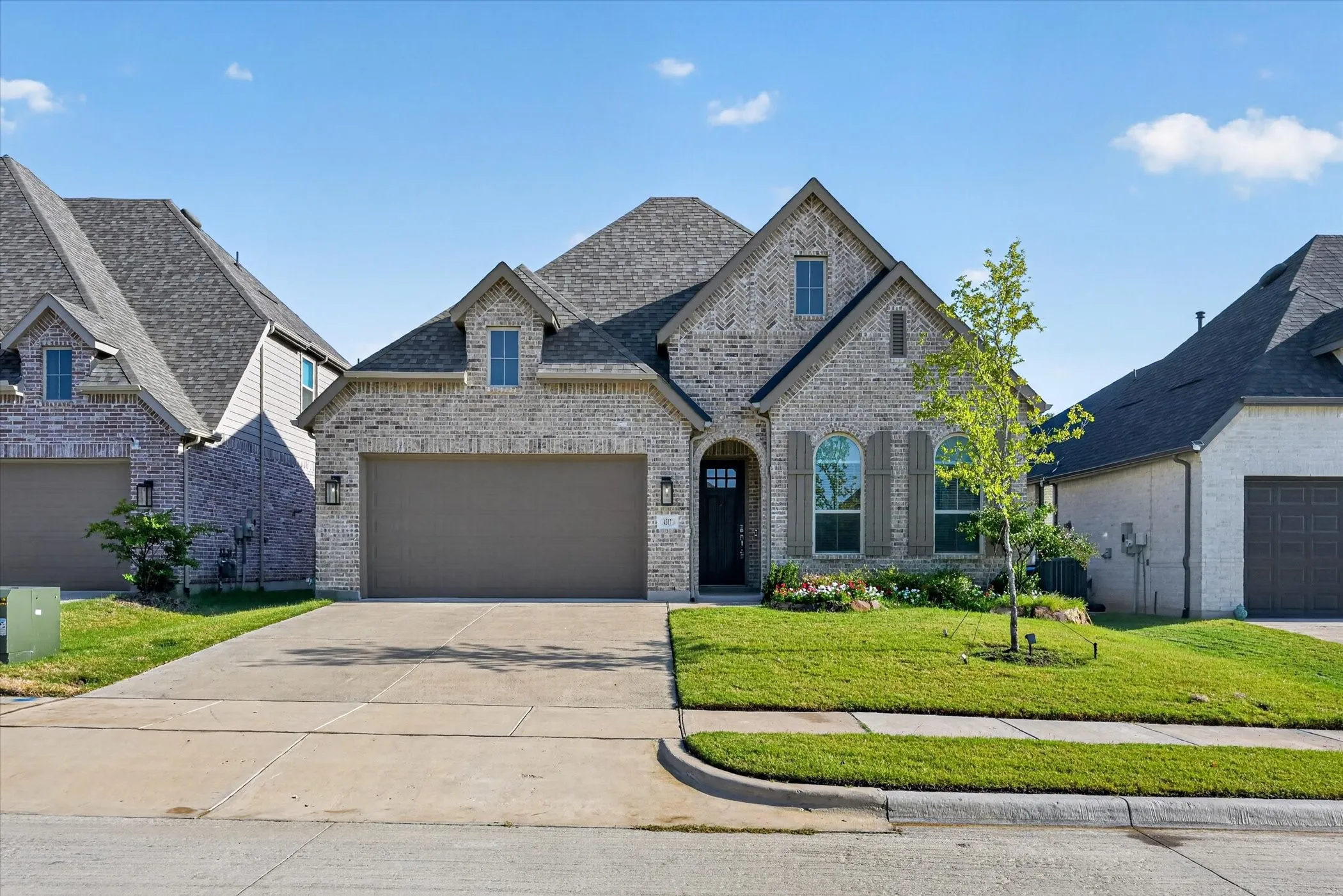 Single Family Residence For Rent in Grayson County , 4317 Sanctuary Drive, Denison, Texas 75020, 3 Bedroom, 3 Bathroom, 2 Garage spaces, 2,146 Sqft, built in 2023, mls#21360521, Real Estate Agent in Denison, Homes For Rent in Grayson county, Homes For Rent in Denison, Realtor in Denison Texas, Real Estate Brokerage Independent Realty Texas, Luminita Cordes Realtor
