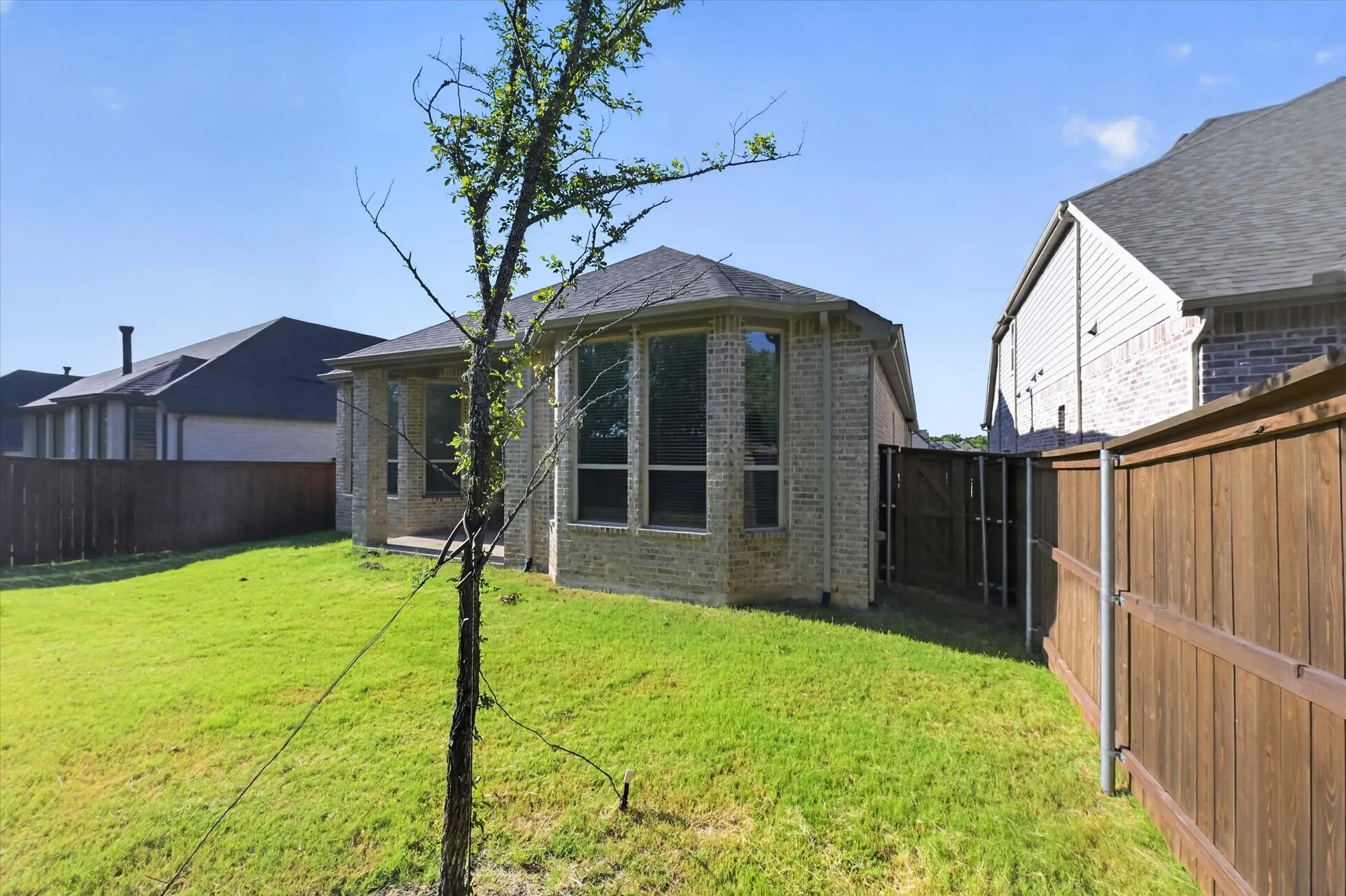 Single Family Residence For Rent in Grayson County , 4317 Sanctuary Drive, Denison, Texas 75020, 3 Bedroom, 3 Bathroom, 2 Garage spaces, 2,146 Sqft, built in 2023, mls#21360521, Real Estate Agent in Denison, Homes For Rent in Grayson county, Homes For Rent in Denison, Realtor in Denison Texas, Real Estate Brokerage Independent Realty Texas, Luminita Cordes Realtor