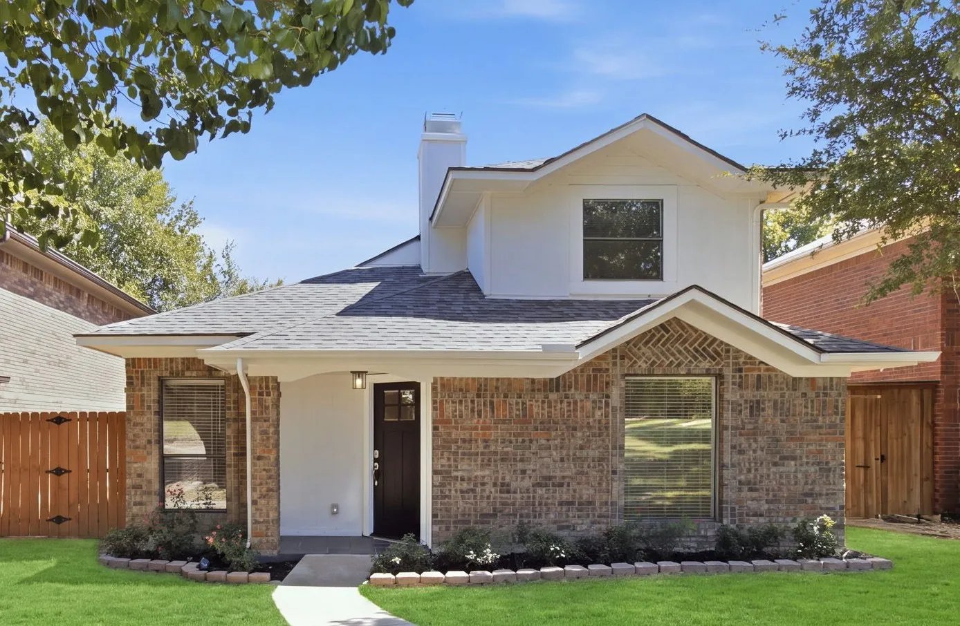Single Family Residence For Sale in Denton County , 1308 Golden Gate Drive, Carrollton, Texas 75007, 3 Bedroom, 3 Bathroom, 2 Garage spaces, 1,653 Sqft, built in 1986, mls#21352595, Real Estate Agent in Carrollton, Homes For Sale in Denton county, Homes For Sale in Carrollton, Realtor in Carrollton Texas, Real Estate Brokerage Independent Realty Texas, Luminita Cordes Realtor